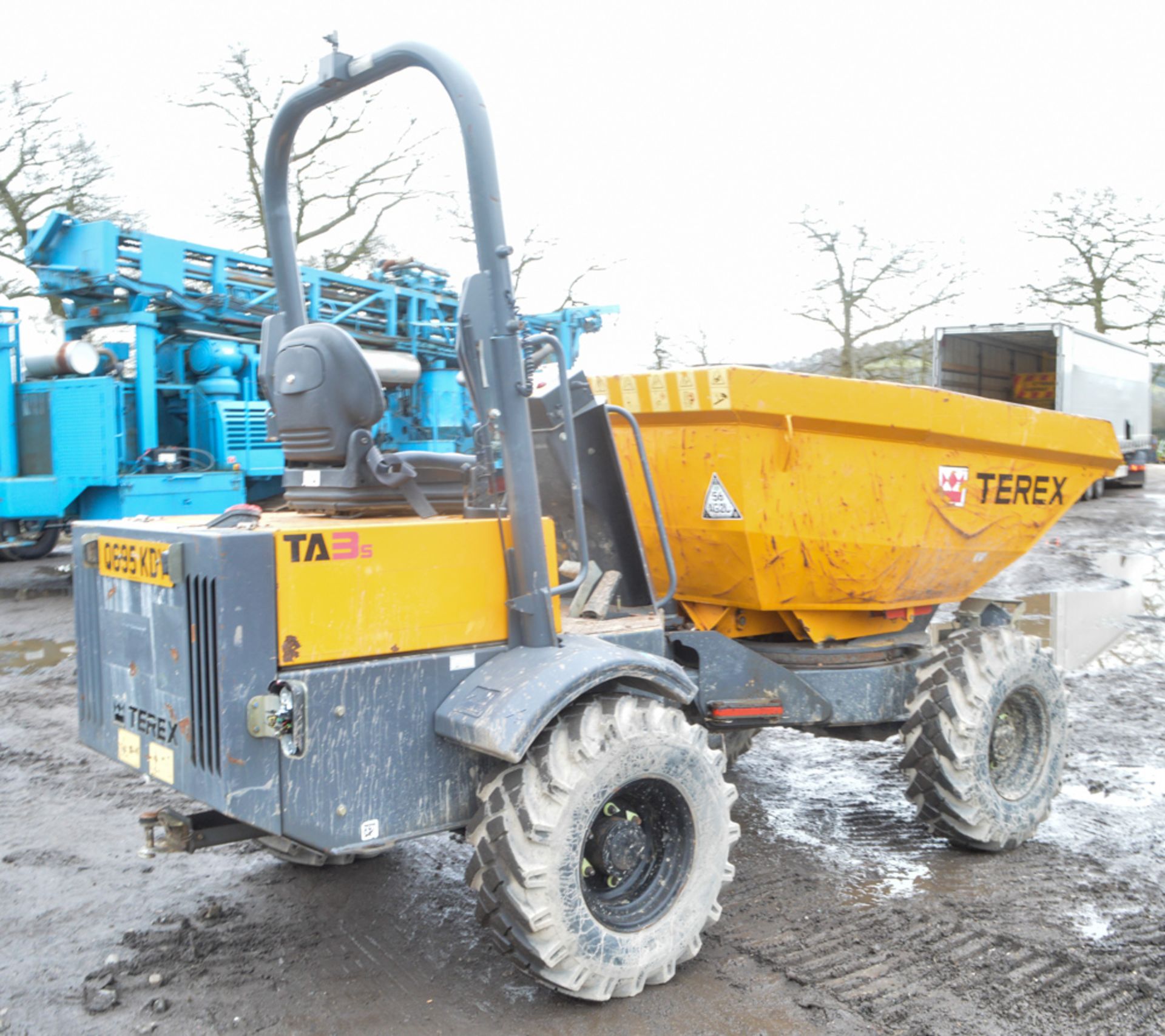 Benford Terex TA3s 3 tonne swivel skip dumper Year: 2012 S/N: 1741697 Recorded Hours: 1112 A577947 - Image 4 of 11