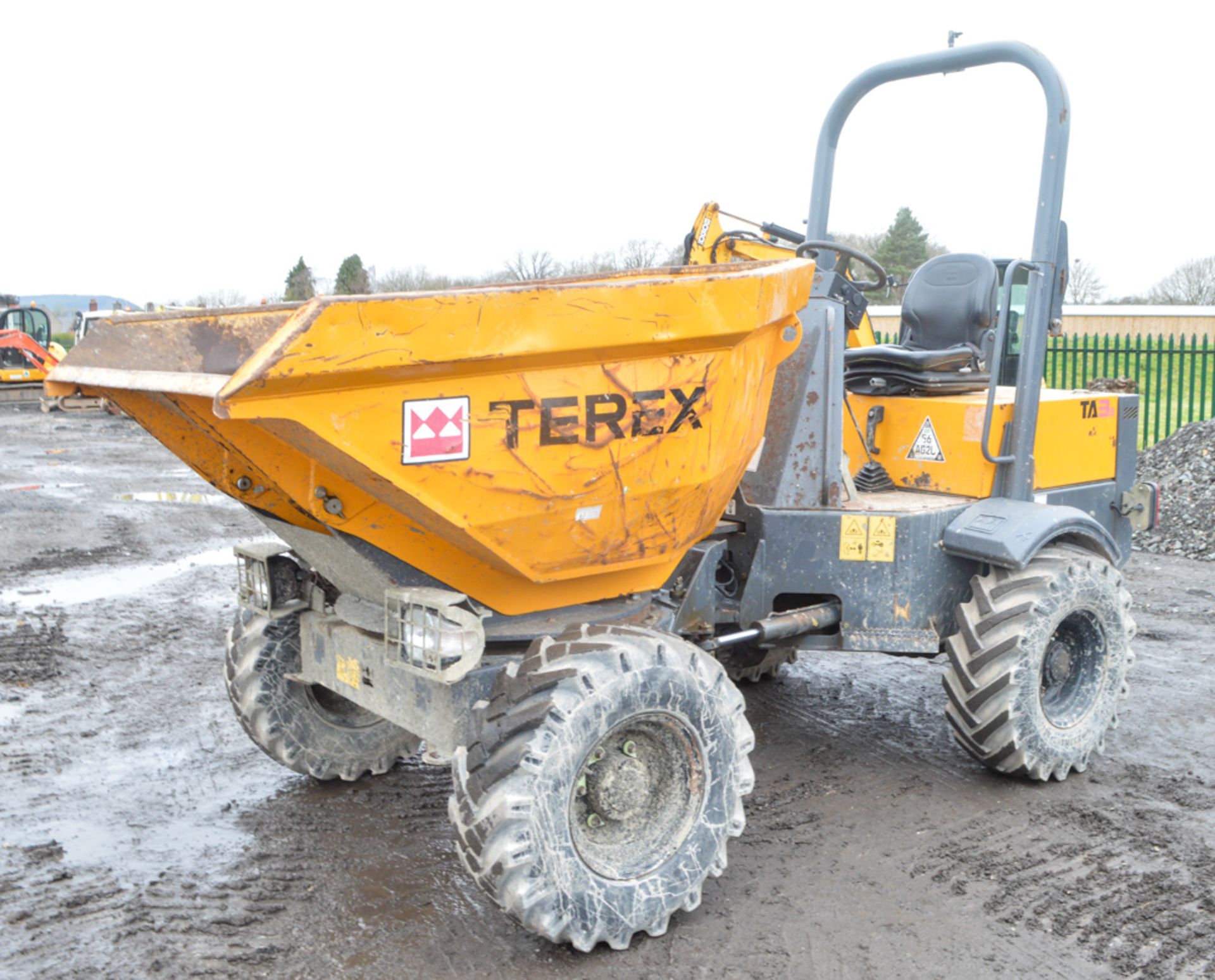 Benford Terex TA3s 3 tonne swivel skip dumper Year: 2012 S/N: 1741697 Recorded Hours: 1112 A577947 - Image 2 of 11