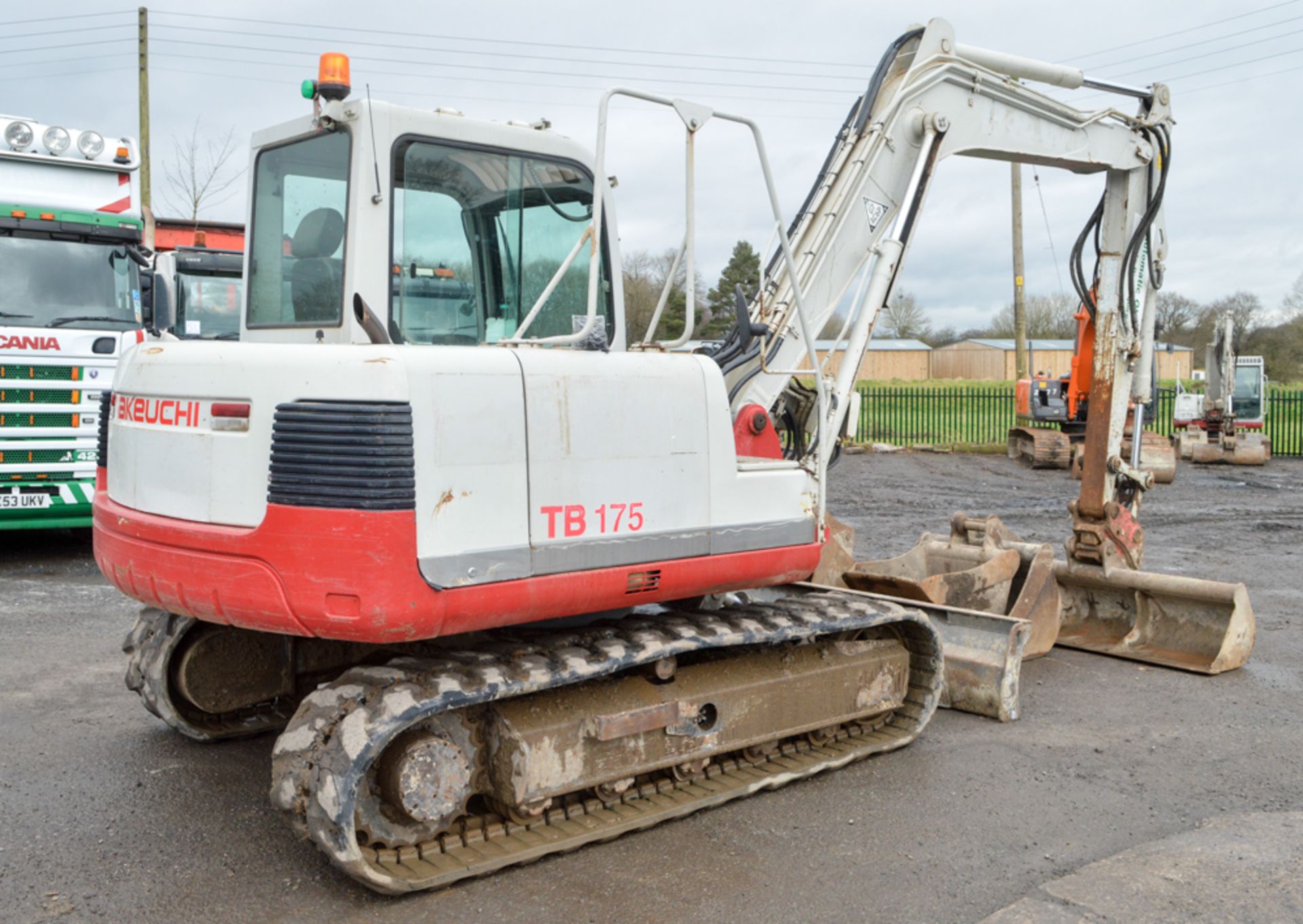 Takeuchi TB175 7.5 tonne rubber tracked excavator Year: 2010 S/N: 301463 Recorded Hours: 6204 blade, - Image 3 of 12