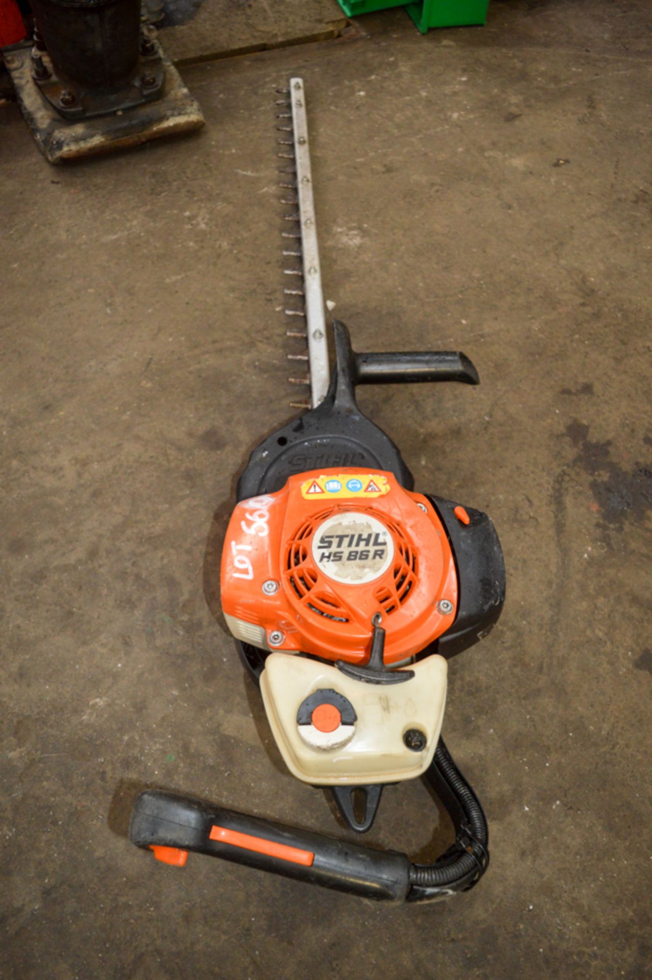 Stihl HS86R petrol driven hedge trimmer A589360