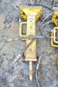 Arrowhead S15 hydraulic breaker Year: 2011