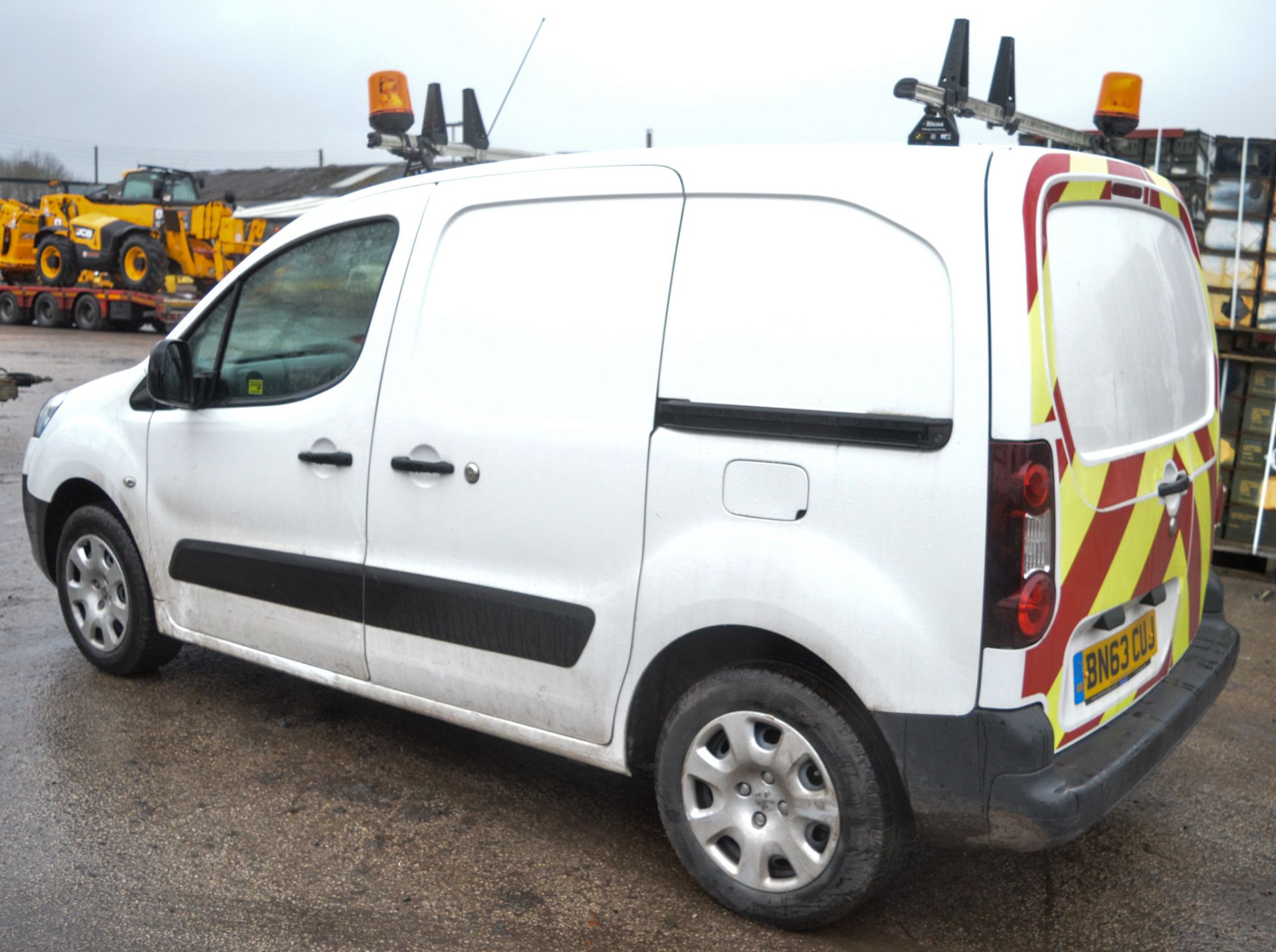 Peugeot Partner diesel van  Registration number: BN63 CUJ  Date of registration: 09/13 MOT: - Image 3 of 8