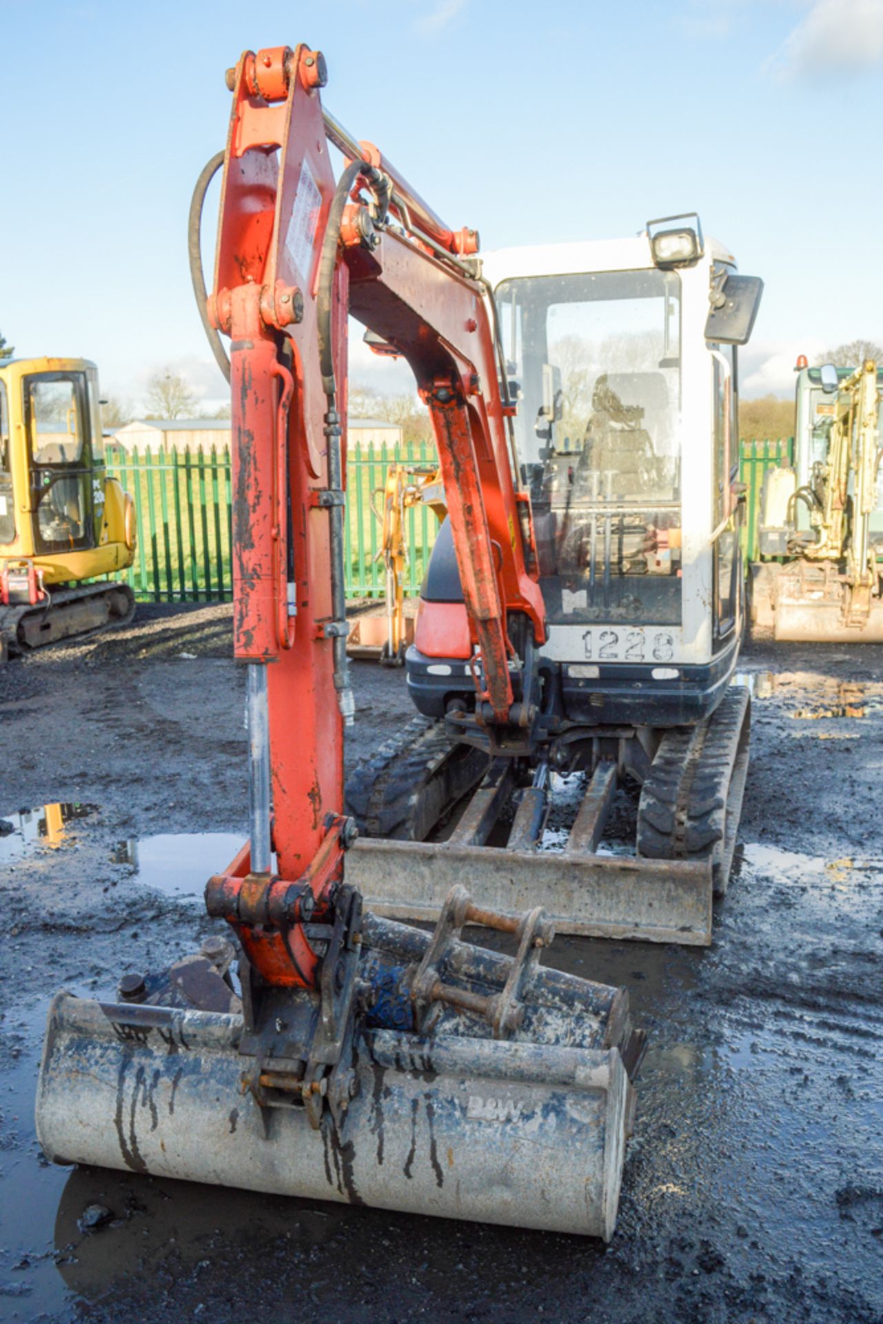 Kubota KX61-3 2.5 tonne rubber tracked mini excavator Year: 2010 S/N: 77938 Recorded Hours: 4610 - Image 5 of 11