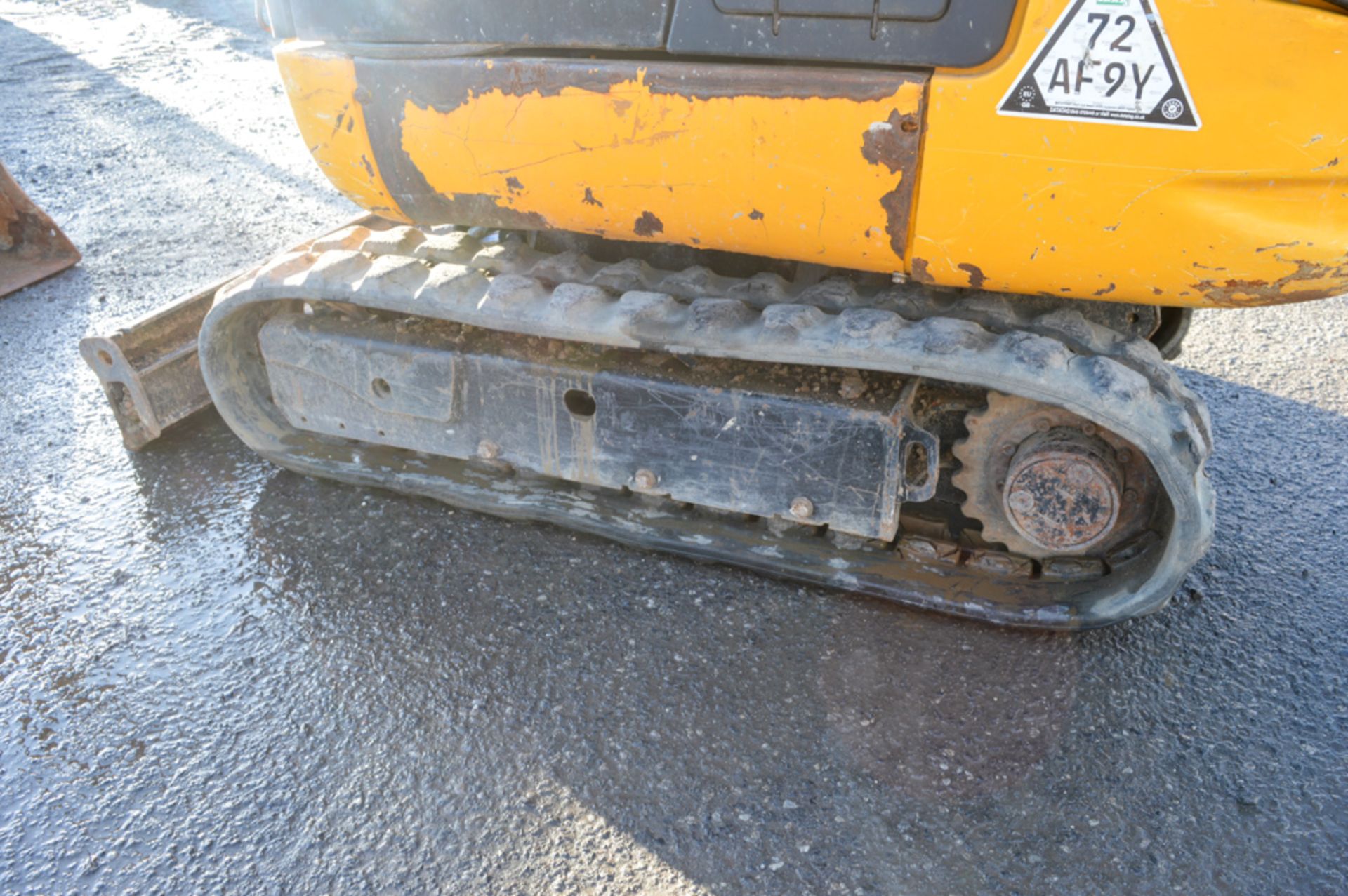 JCB 801.6 1.5 tonne rubber tracked mini excavator Year: 2012 S/N: 1795061 Recorded Hours: 1336 - Image 8 of 11