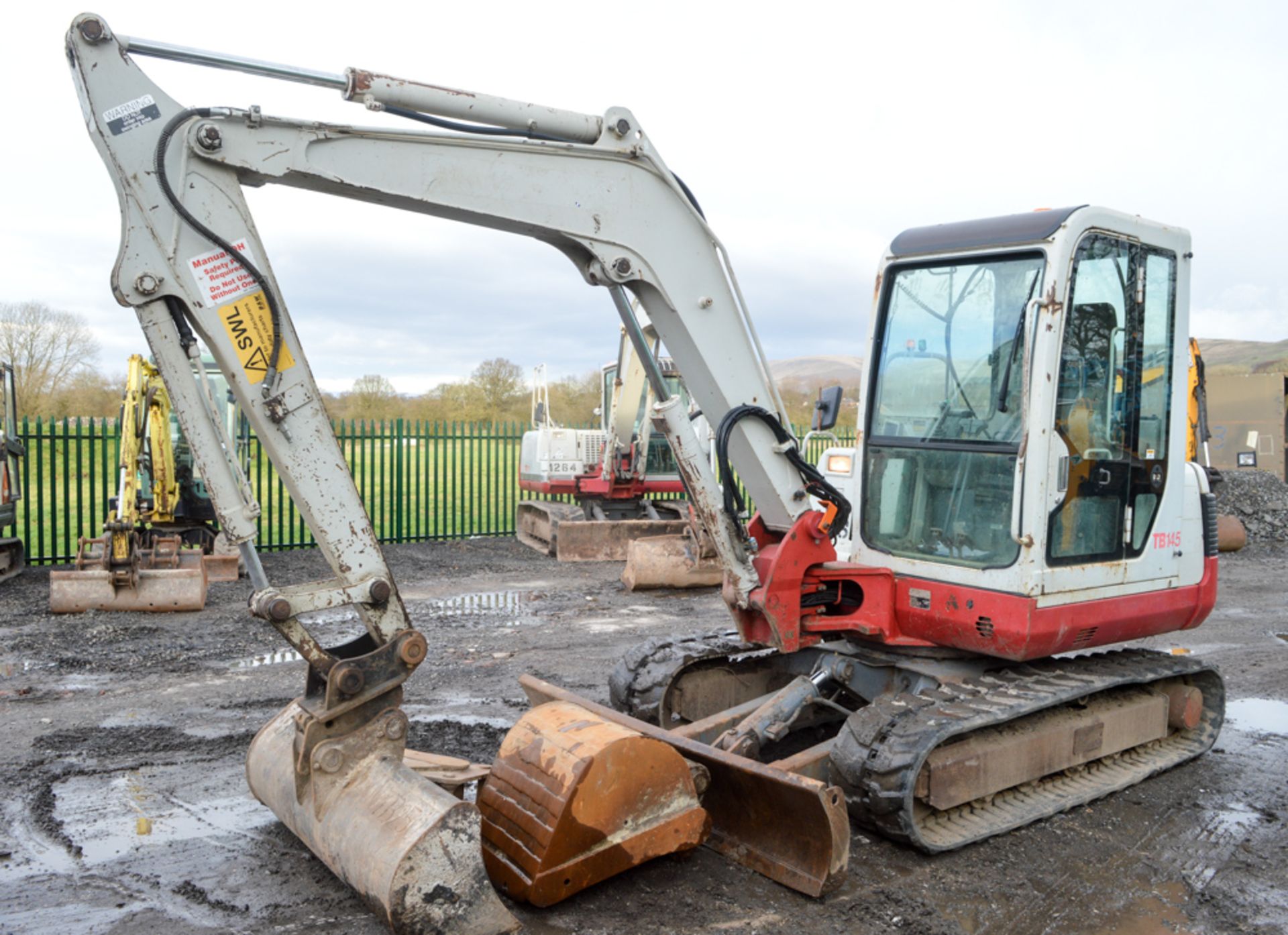 Takeuchi TB145 4.5 tonne rubber tracked excavator Year: 2008 S/N: 18629 Recorded Hours: 6911
