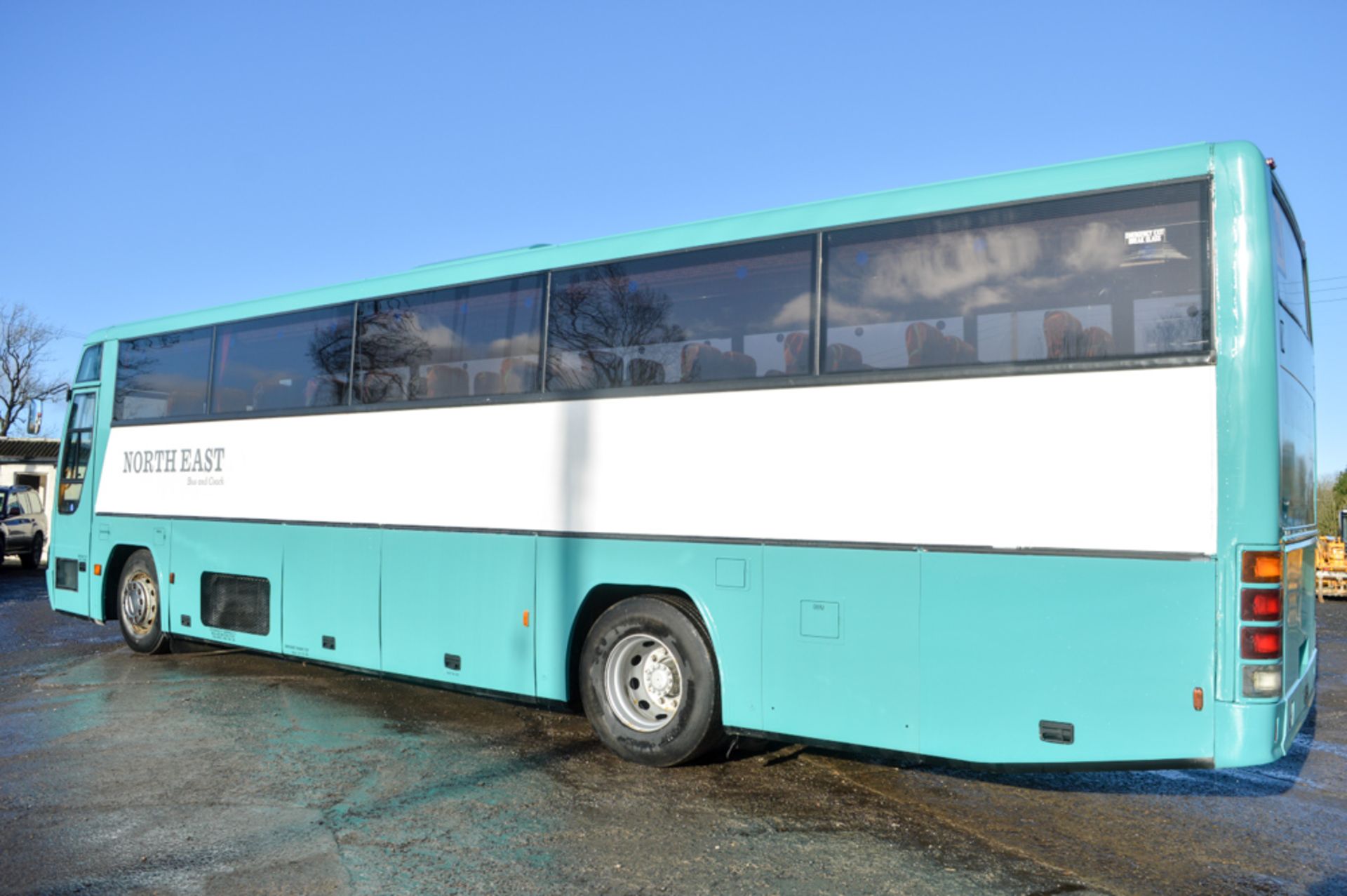 Volvo Plaxton 53 seat luxury coach Registration Number: R596 GDX Date of Registration: 01/05/1998 - Image 2 of 9