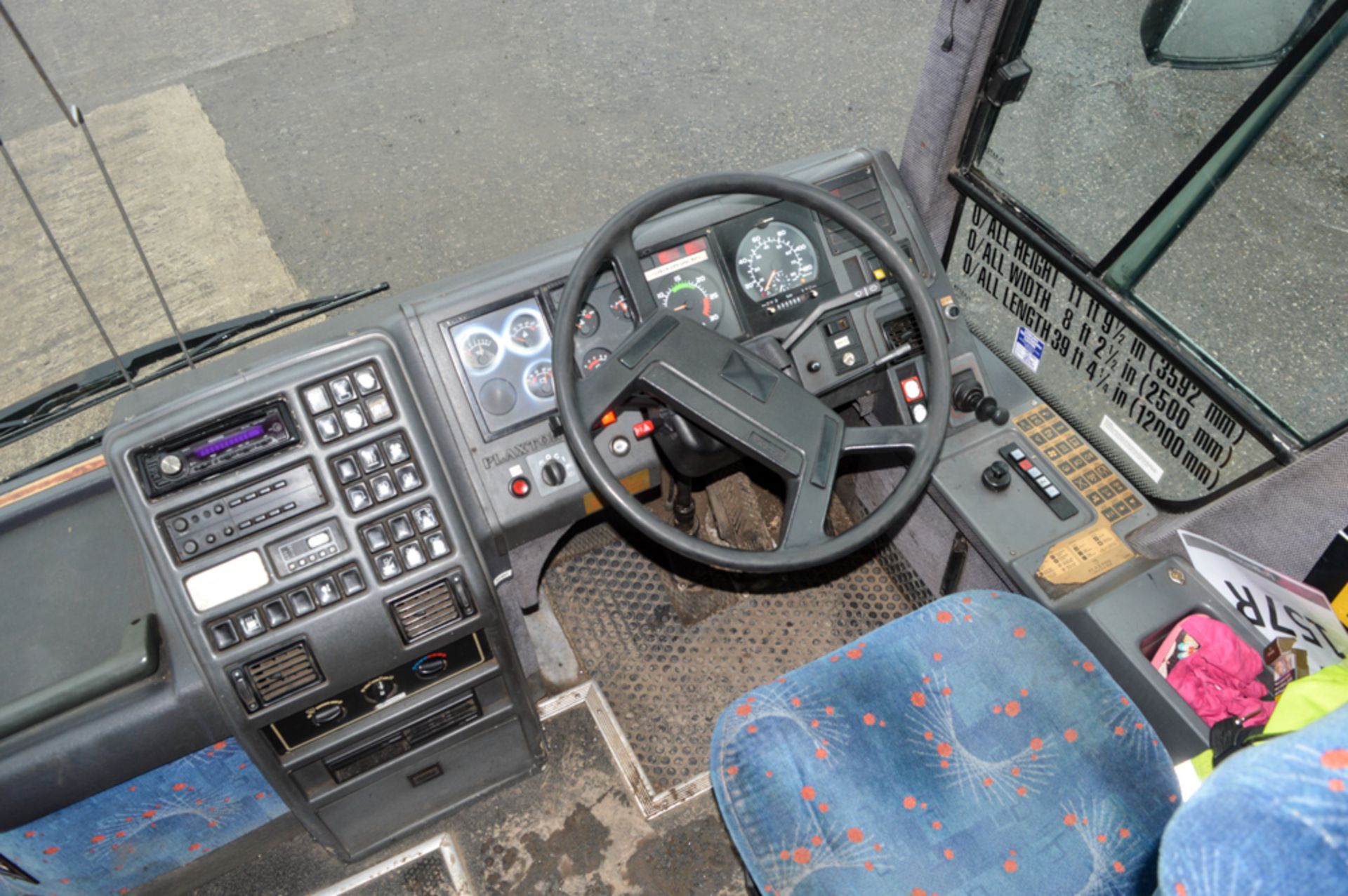 Volvo Plaxton 53 seat luxury coach Registration Number: GAZ 5507 Date of Registration: 01/04/1995 - Image 9 of 9