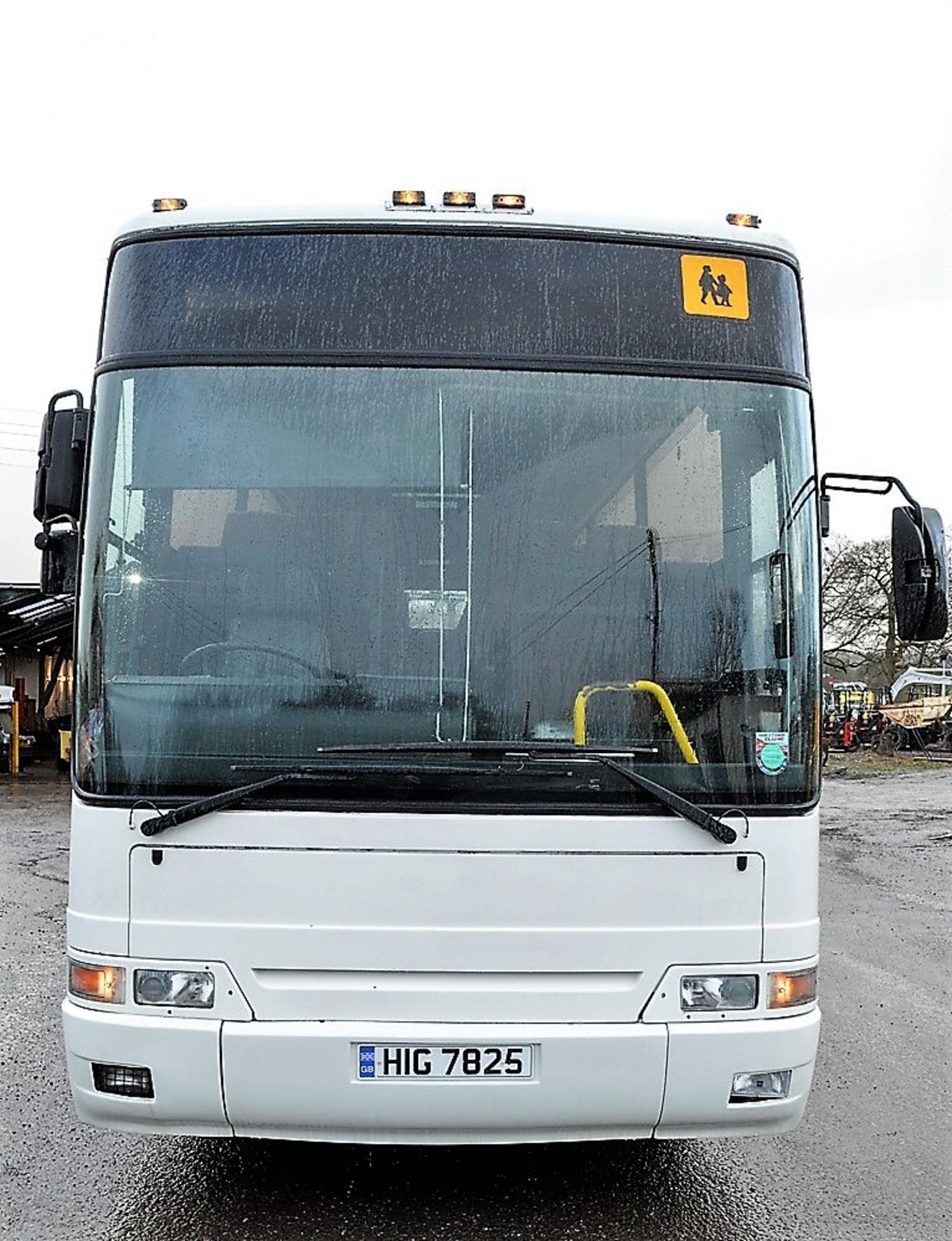 Volvo Plaxton 53 seat luxury coach Registration Number: HIG 7825 Chassis Number: YV31MA613XC061254 - Image 4 of 8
