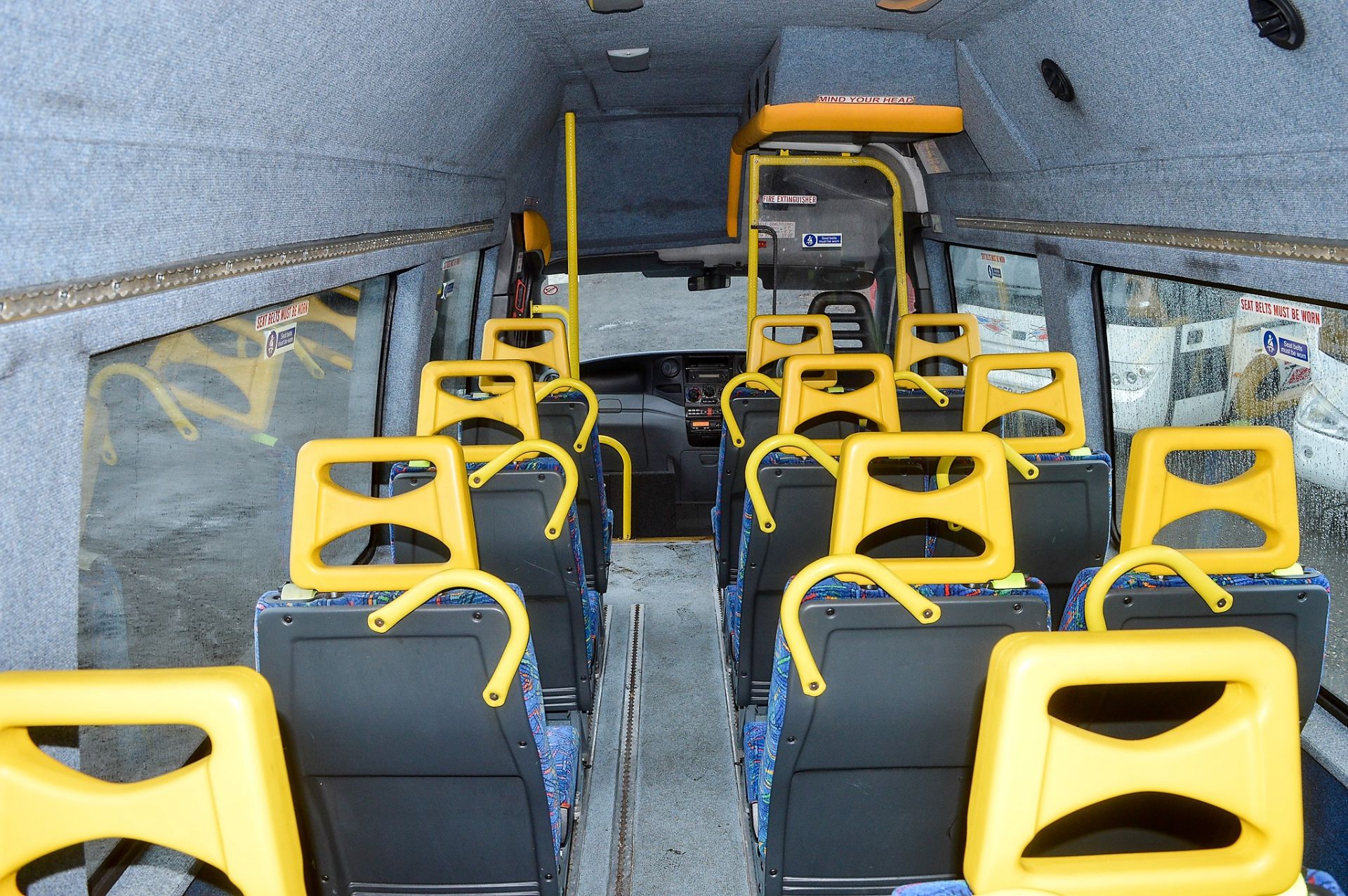 Iveco Daily 3.0 HPi 50C15 13 seat minibus Registration Number: MX07 UEH Date of Registration: 04/ - Bild 8 aus 9