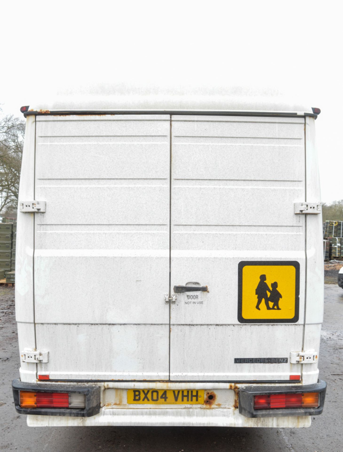 Mercedes Benz Vario 614 D 23 seat minibus  Registration Number: BX04 VHH Date of Registration: 09/0 - Image 6 of 9