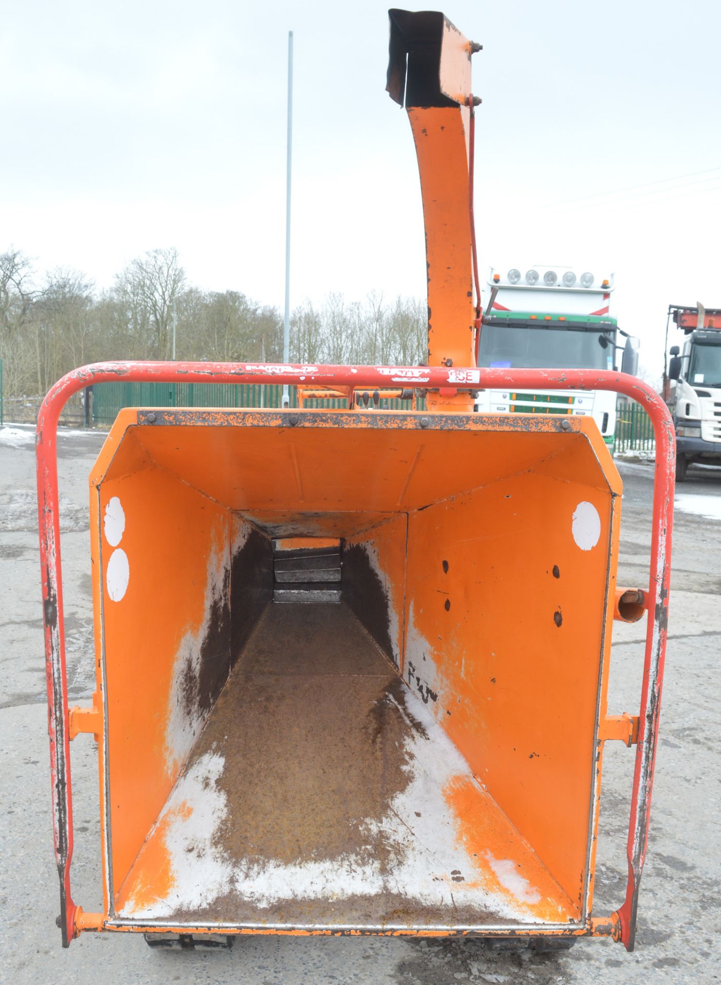 Jensen A530 rubber tracked mobile wood chipper  Year: 2007  S/N: 5507042220 Recorded hours: 1421 - Image 3 of 10