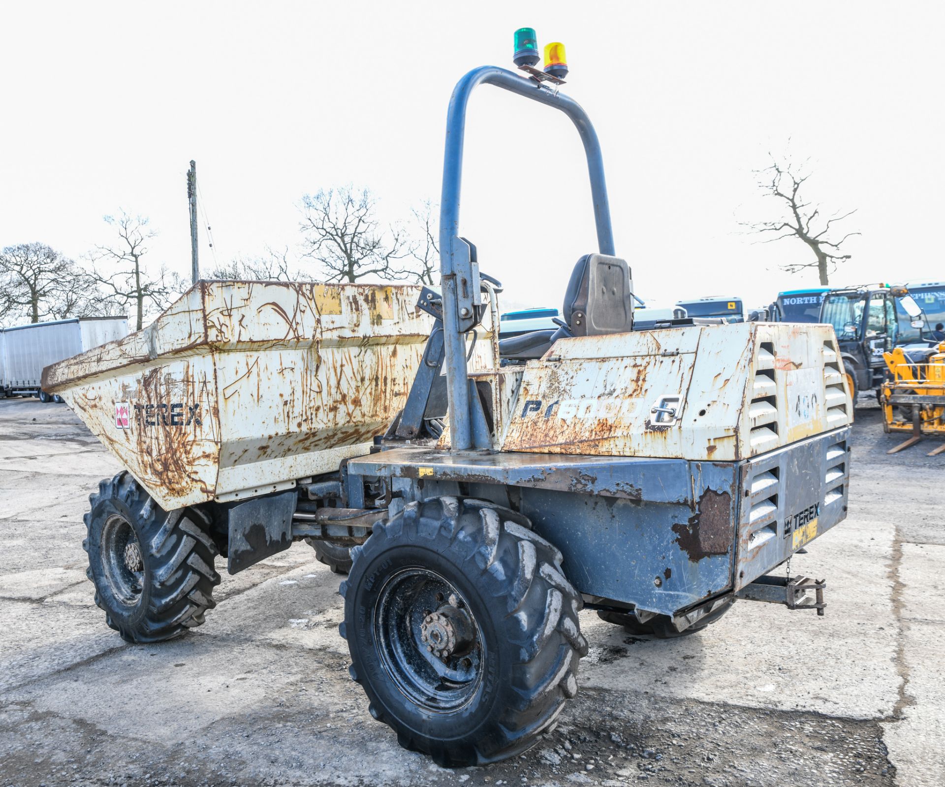 Benford Terex 6 tonne straight skip dumper Year: 2007 S/N: E704FW264 Recorded Hours: Not - Image 3 of 12