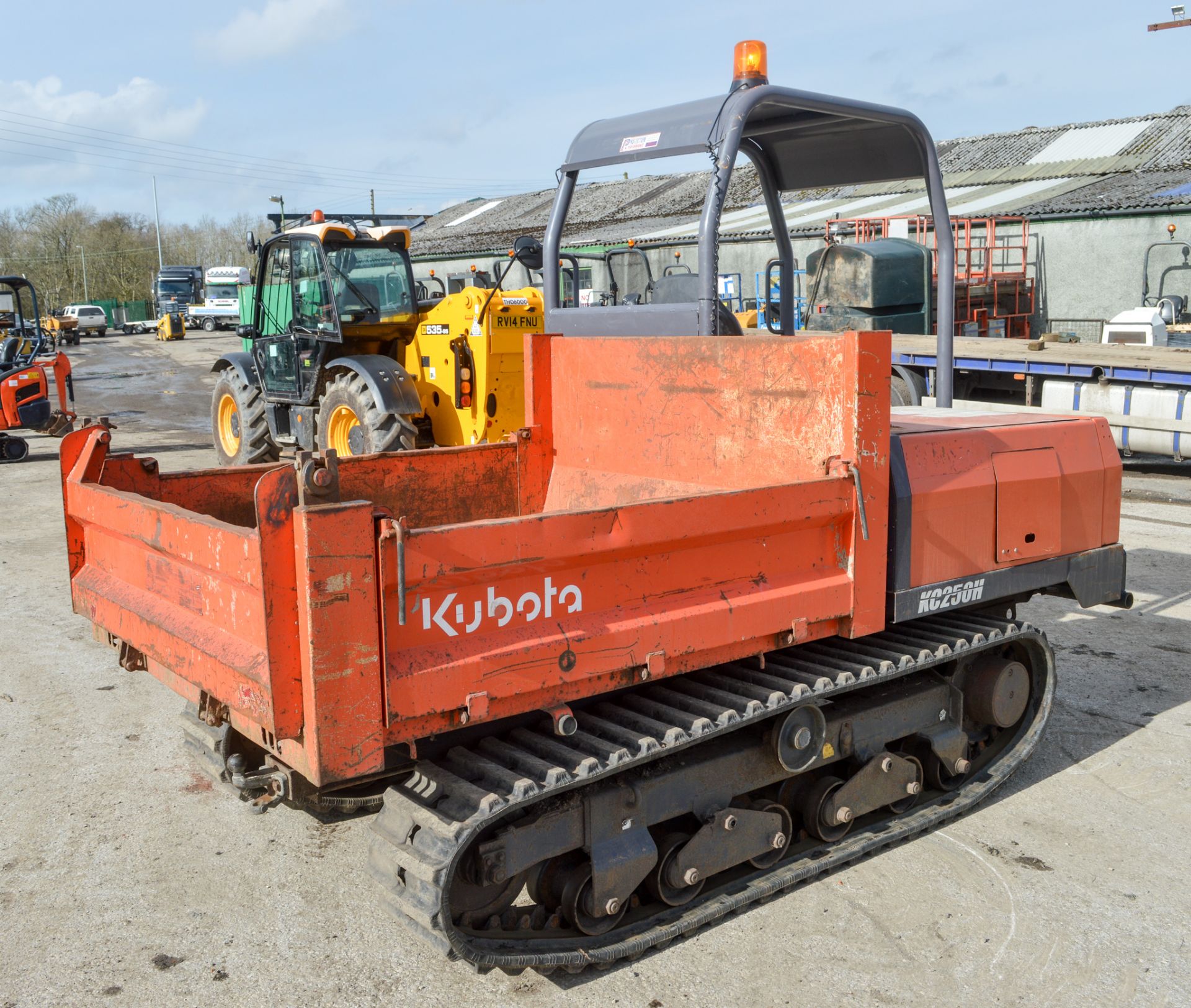 Kubota KC250H 2.5 tonne rubber tracked dumper Year: 2009 S/N: 10025 Recorded Hours: 1184 D331 - Image 3 of 9