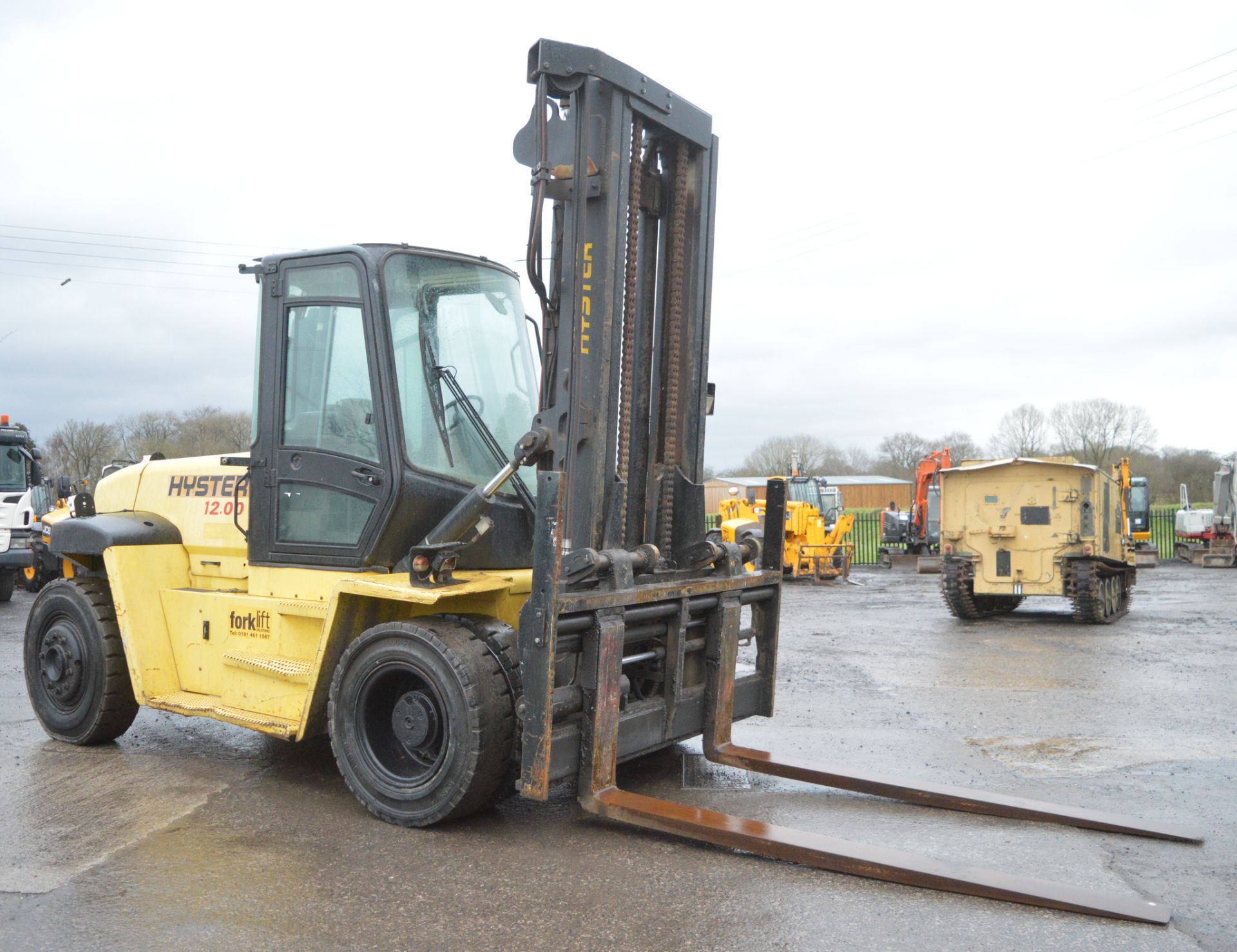 Hyster H12.00 XM 12 tonne fork lift truck Year: 2006 S/N: G007E02911D Recorded hours: 5244 - Image 3 of 10