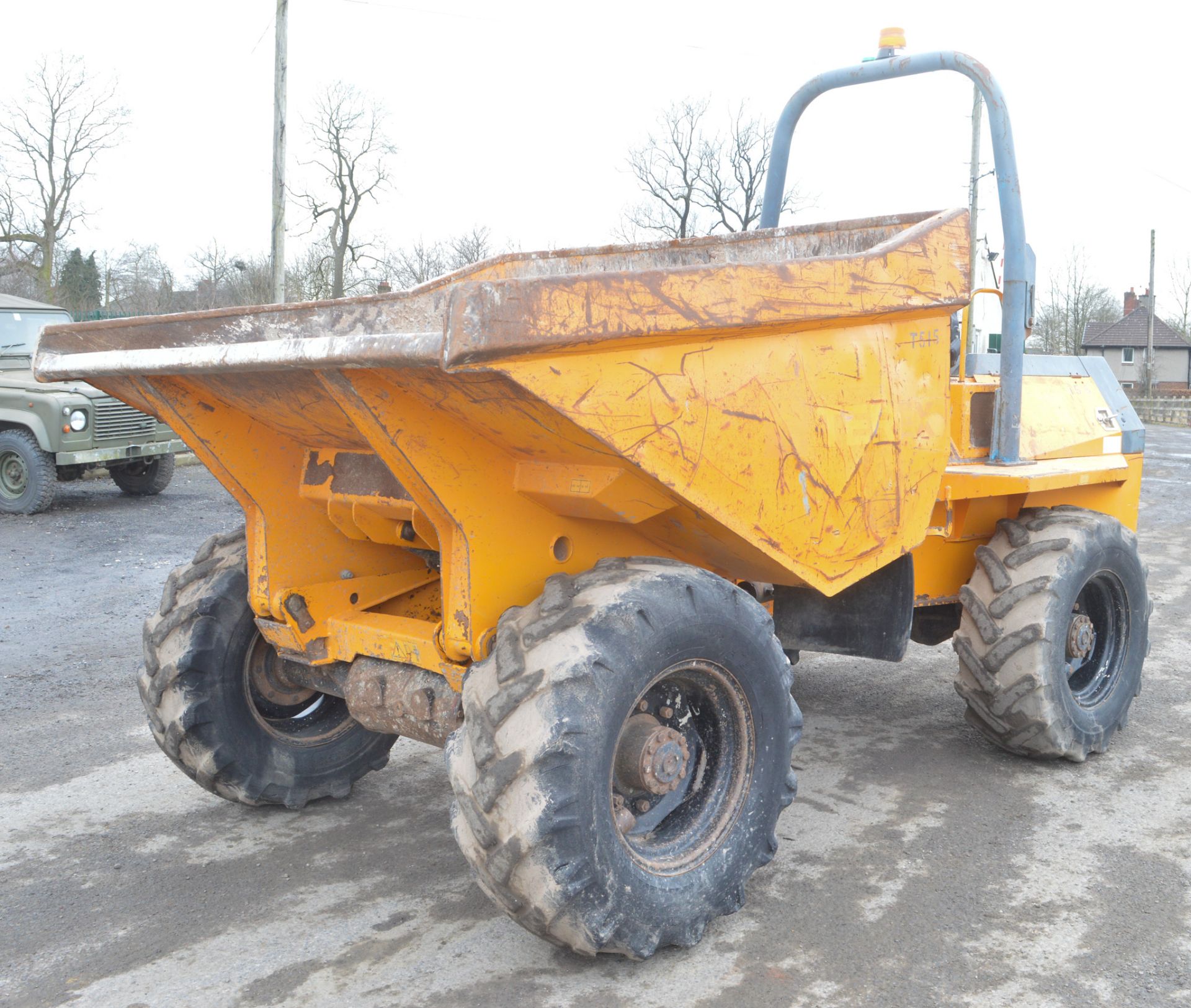 Benford Terex 6 tonne straight skip dumper  Year: 2005 S/N: E510FJ035 Recorded hours: *Clock not