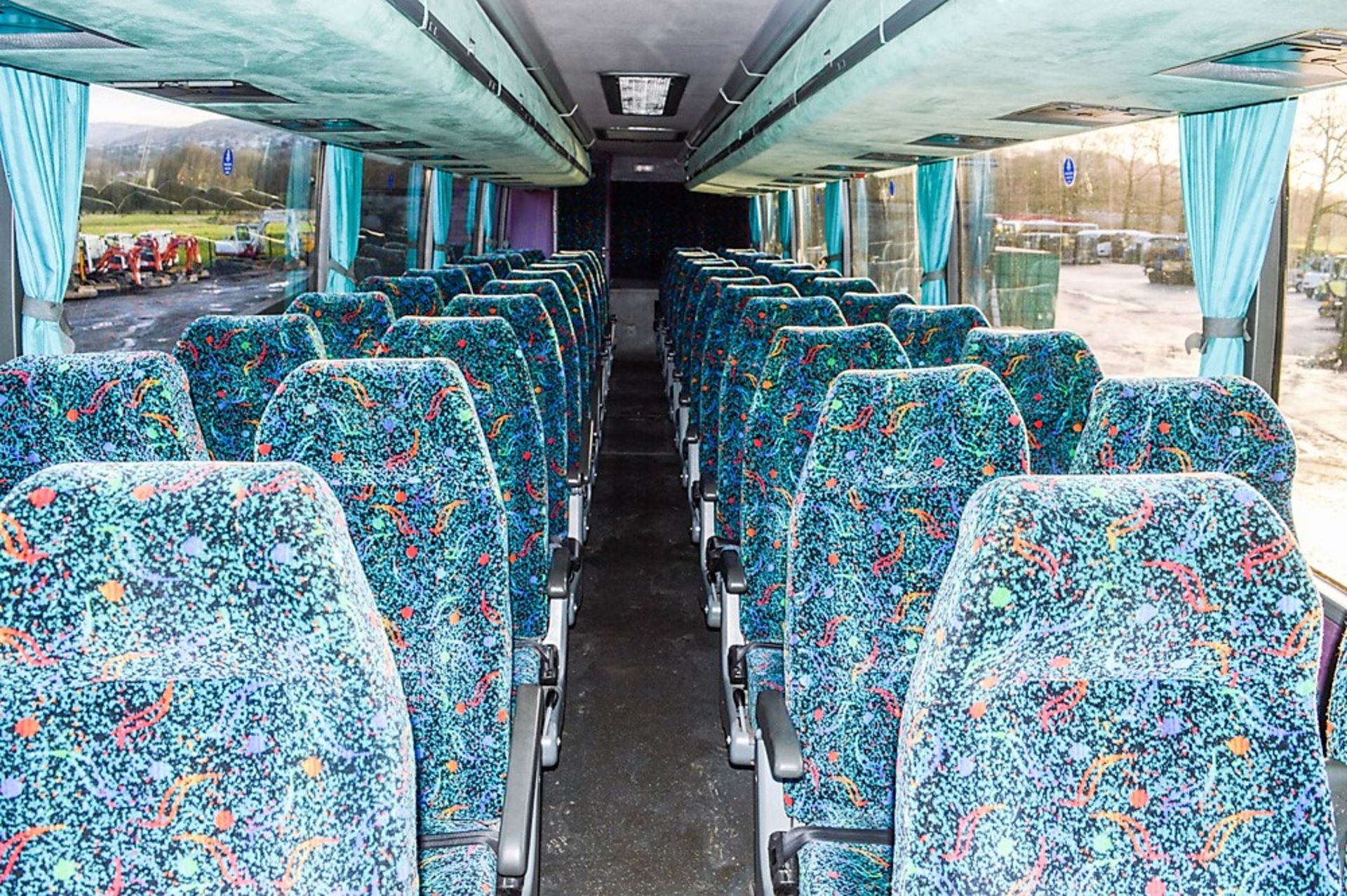 Volvo Vanhool 48 seat luxury coach Registration Number: WSV 568 Date of Registration: 01/03/1999 MOT - Image 7 of 9