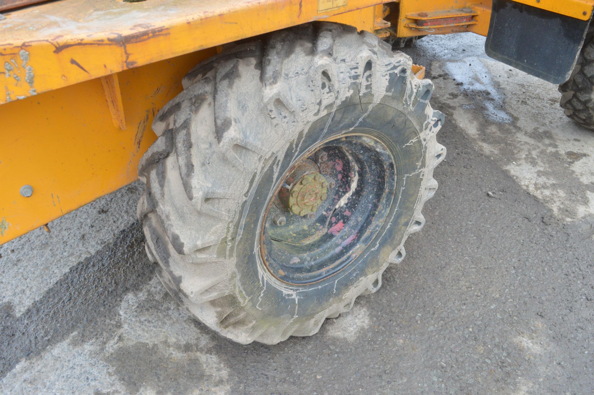 Benford Terex 3 tonne straight skip dumper  Year: 2004  S/N: E402AR043 Recorded hours: *Clock not - Image 9 of 11