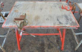 Ridgid collapsible work bench  c/w pipe vice & engineers vice  E0008025