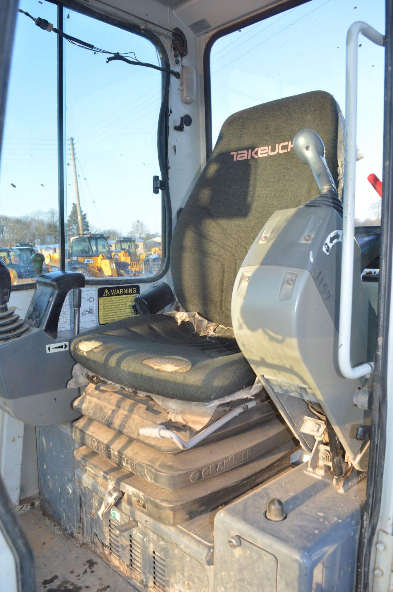 Takeuchi TB125 2.5 tonne rubber tracked mini excavator Year: 2008 S/N: 12519500 Recorded hours: 5737 - Image 11 of 11