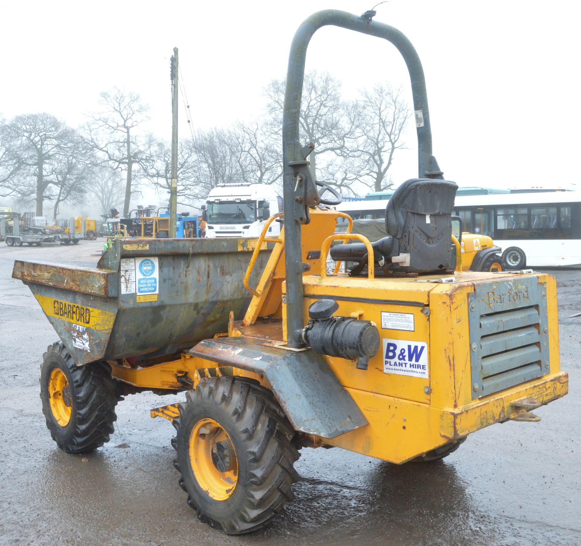 Barford SX3000 3 tonne straight skip dumper Year: 2007 S/N: SBVE0849 Recorded Hours: 1843 D1059 - Image 2 of 11