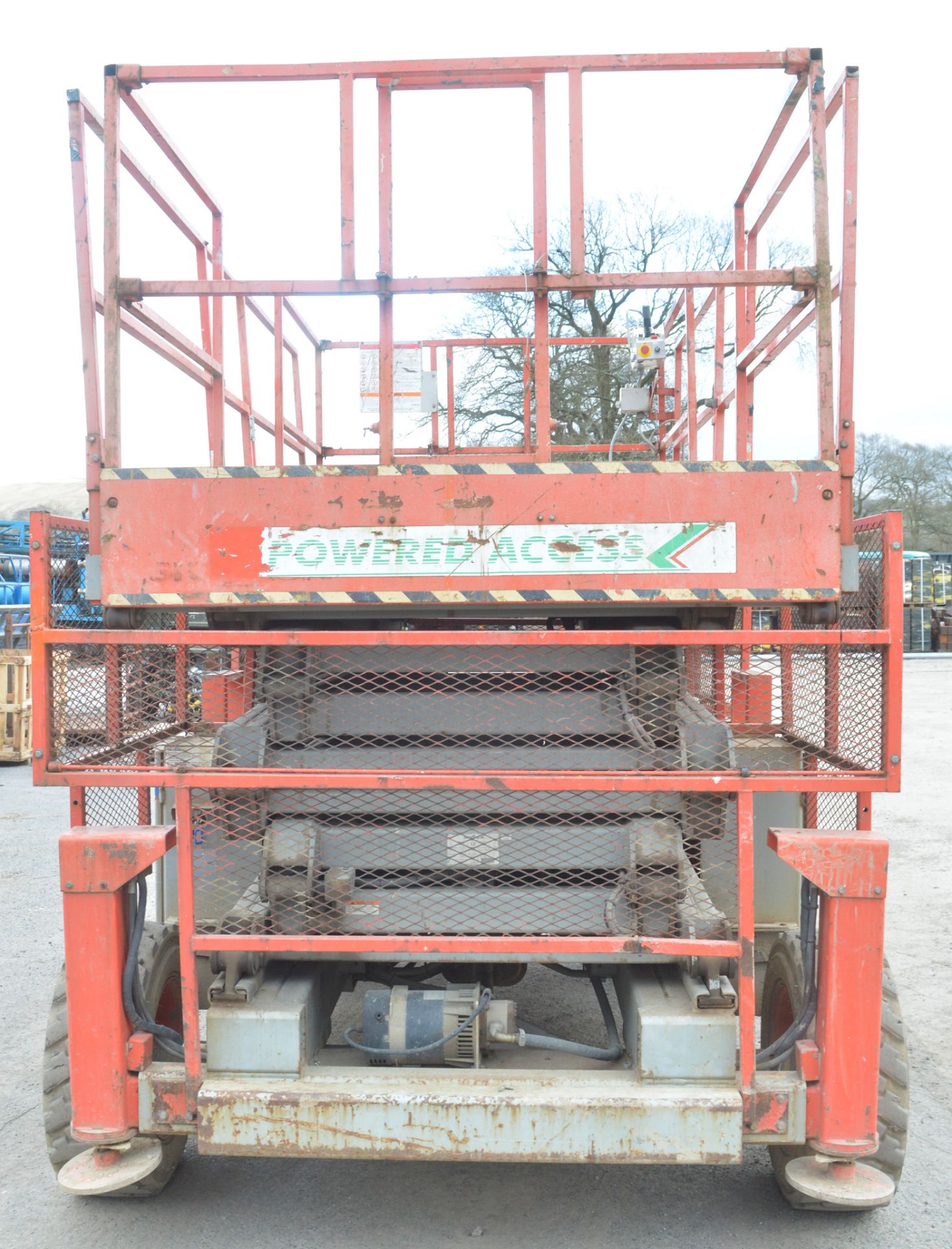 Skyjack SJ881 RT 40 ft 4WD diesel driven scissor lift access platform Year: 2008 S/N: 40000457 - Image 5 of 12