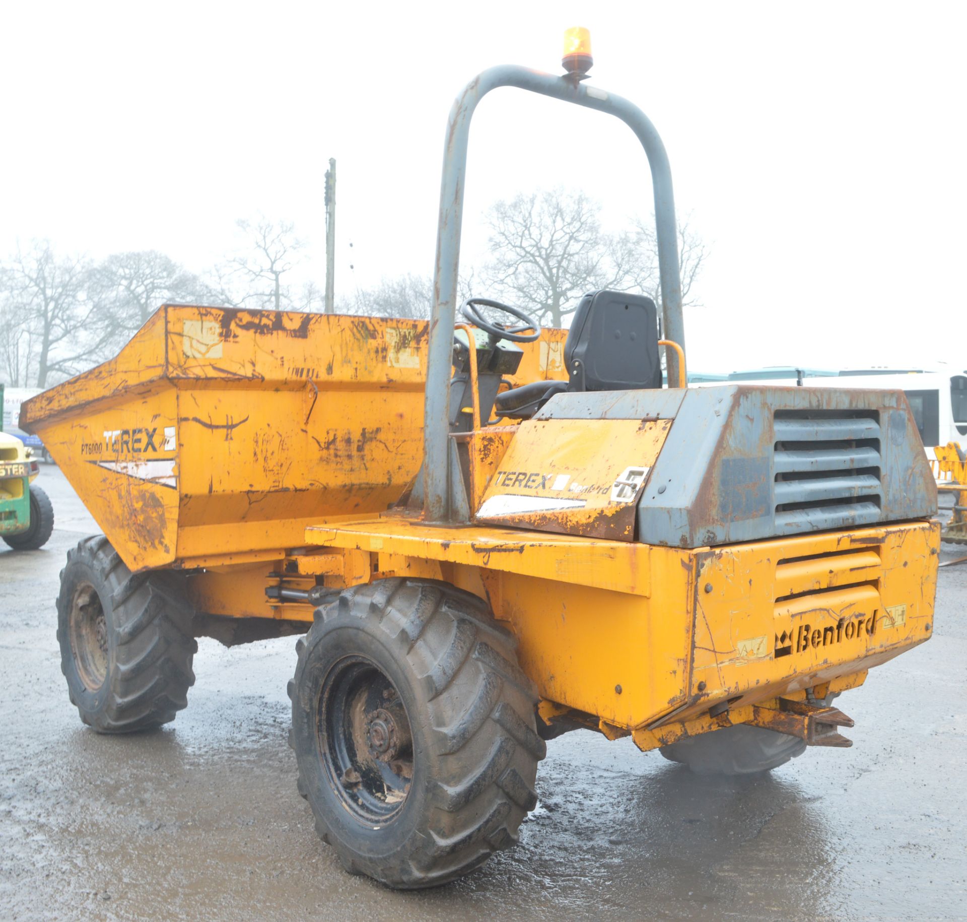Benford Terex 6 tonne straight skip dumper Year: 2003 S/N: E303EE119 Recorded Hours: Not - Image 4 of 11