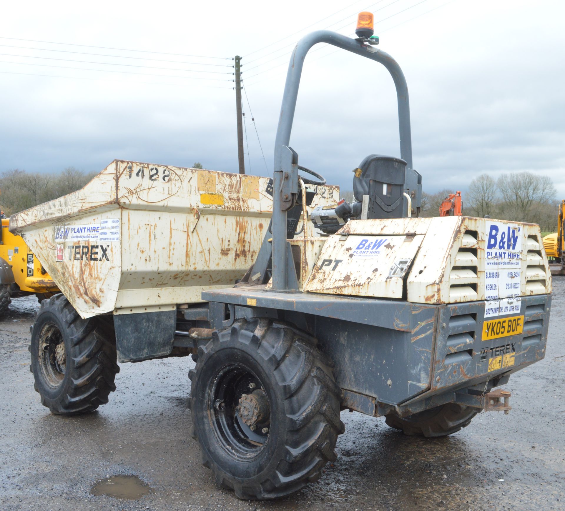 Benford Terex 6 tonne straight skip dumper Year: 2007 S/N: E707FW379 Recorded Hours: 2926 1428 - Image 3 of 11