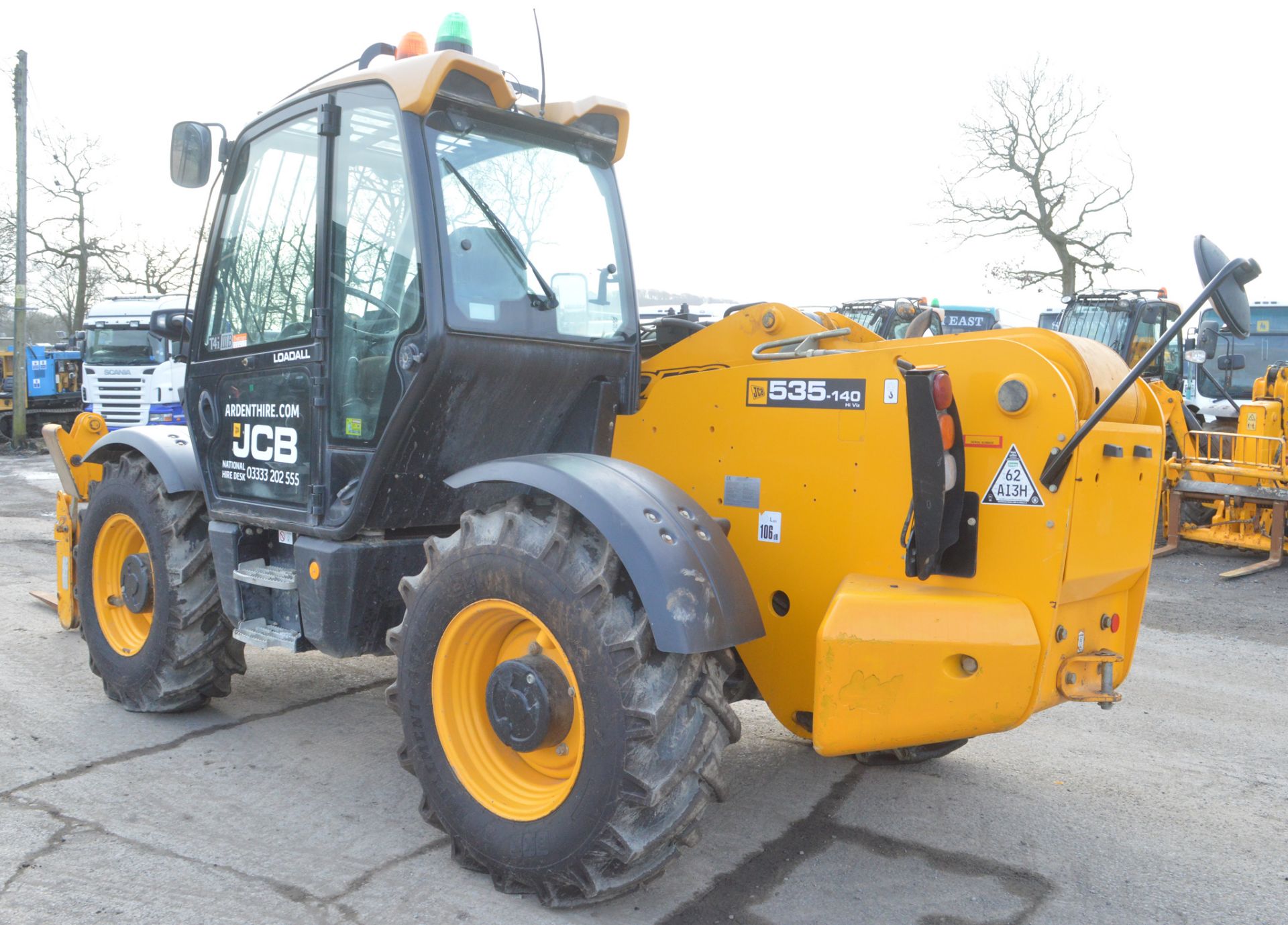 JCB 535-140 Hi-Viz T4i 14 metre telescopic handler Year: 2013 S/N: 2180385 Recorded Hours: 5192 c/ - Image 2 of 13