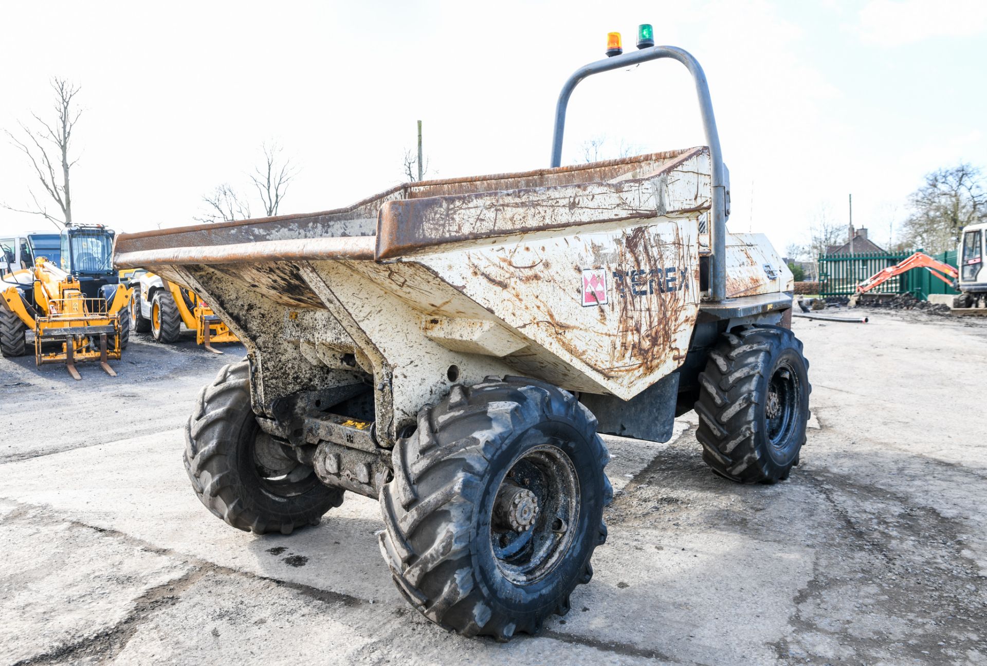 Benford Terex 6 tonne straight skip dumper Year: 2007 S/N: E704FW264 Recorded Hours: Not