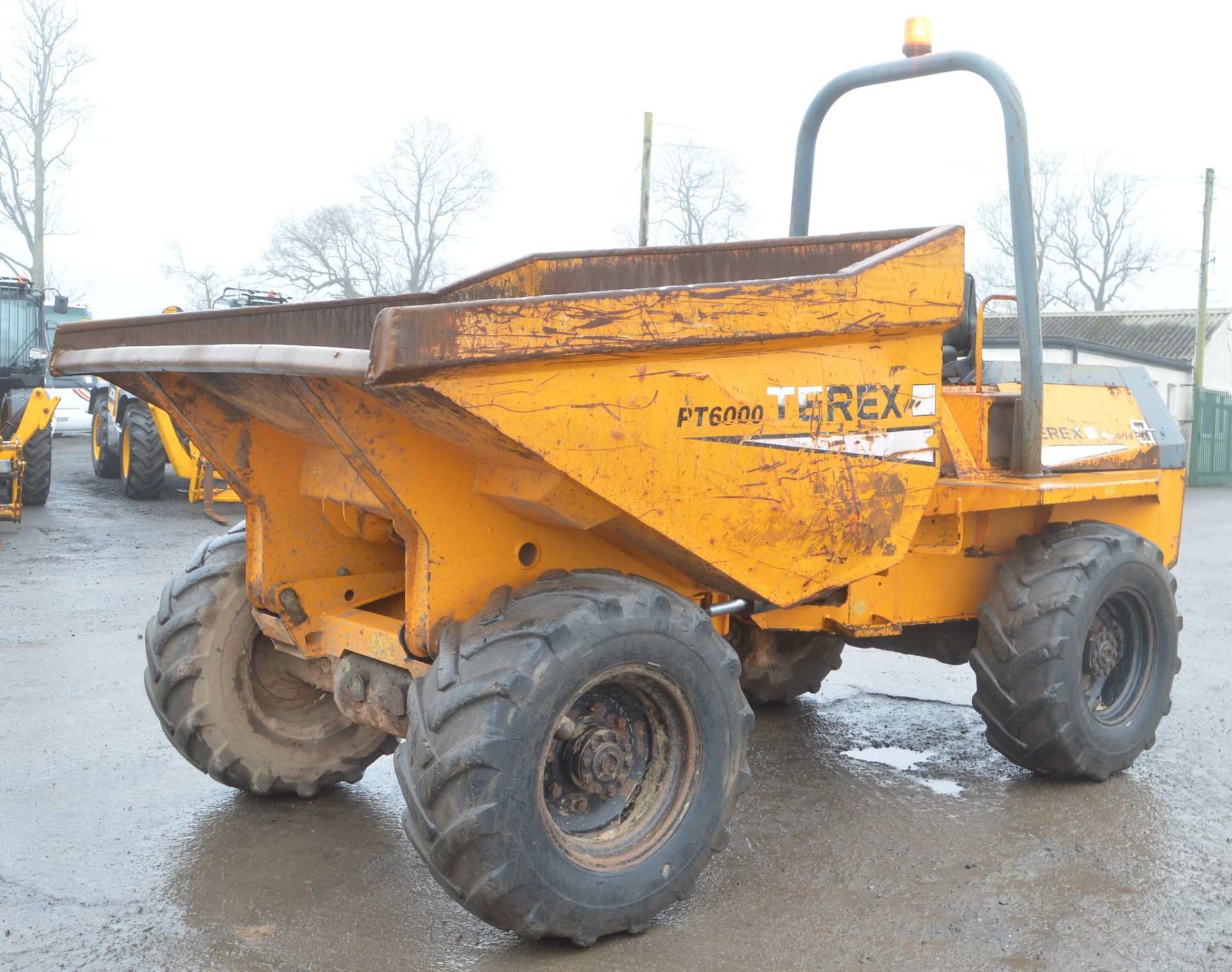 Benford Terex 6 tonne straight skip dumper Year: 2003 S/N: E303EE119 Recorded Hours: Not