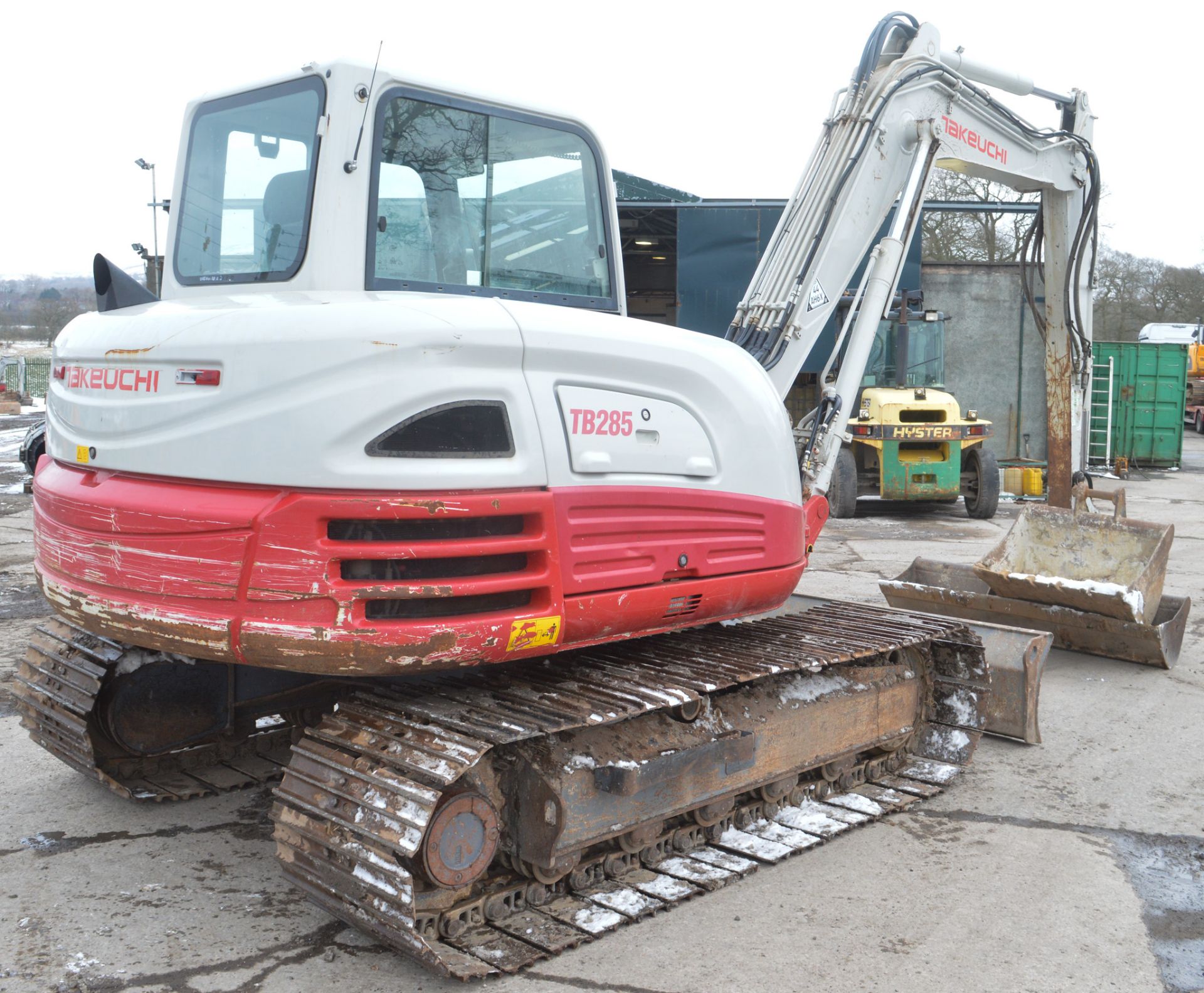 Takeuchi TB285 8.5 tonne steel tracked midi excavator Year: 2013 S/N: 185001002 - Image 4 of 11