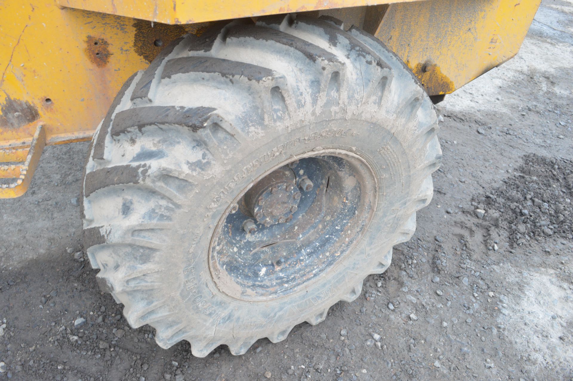 Benford 3 tonne swivel skip dumper  Year: 2003 S/N: E304A5136     Recorded hours: 3026 DPR043 - Image 10 of 11