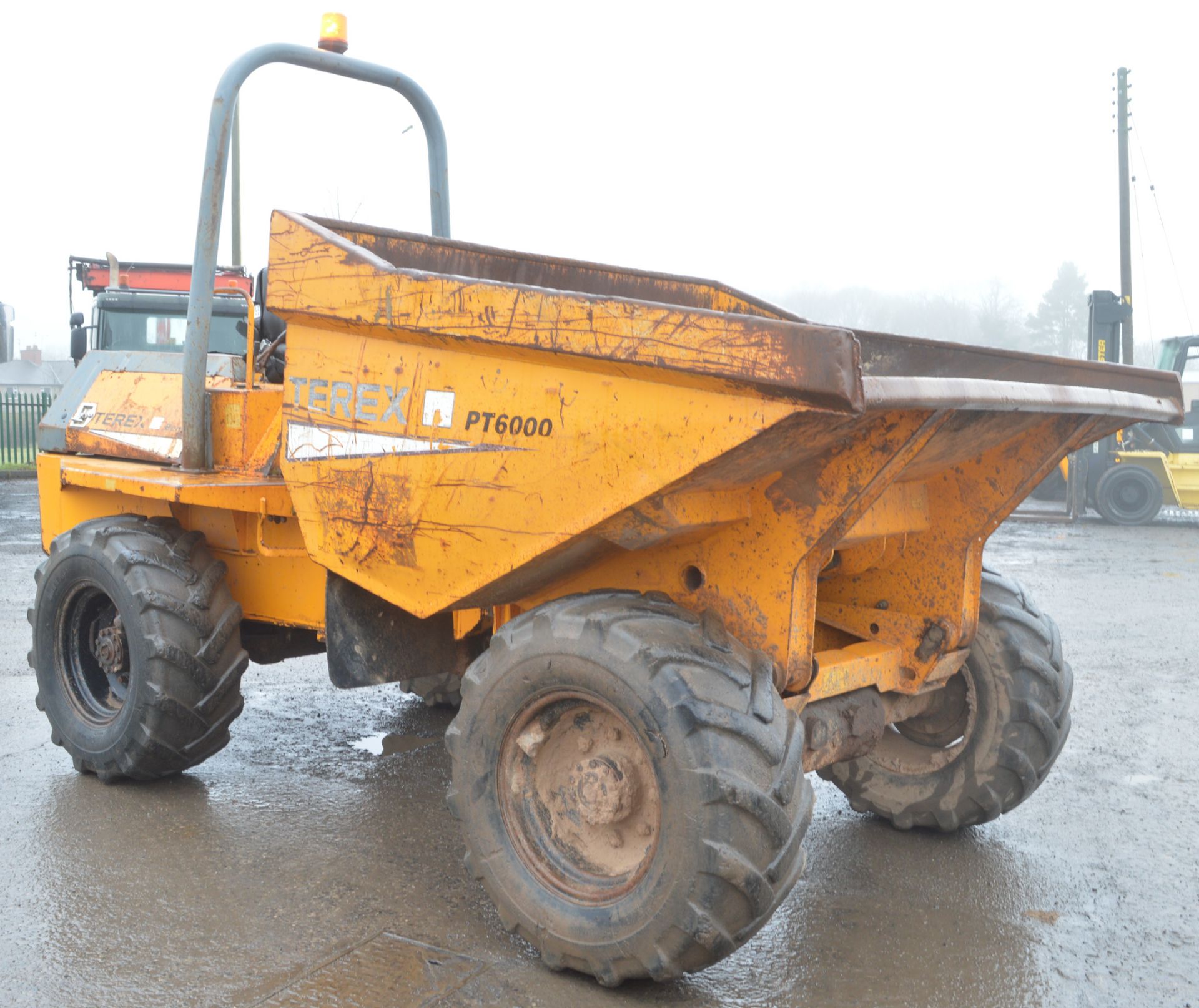 Benford Terex 6 tonne straight skip dumper Year: 2003 S/N: E303EE119 Recorded Hours: Not - Image 2 of 11