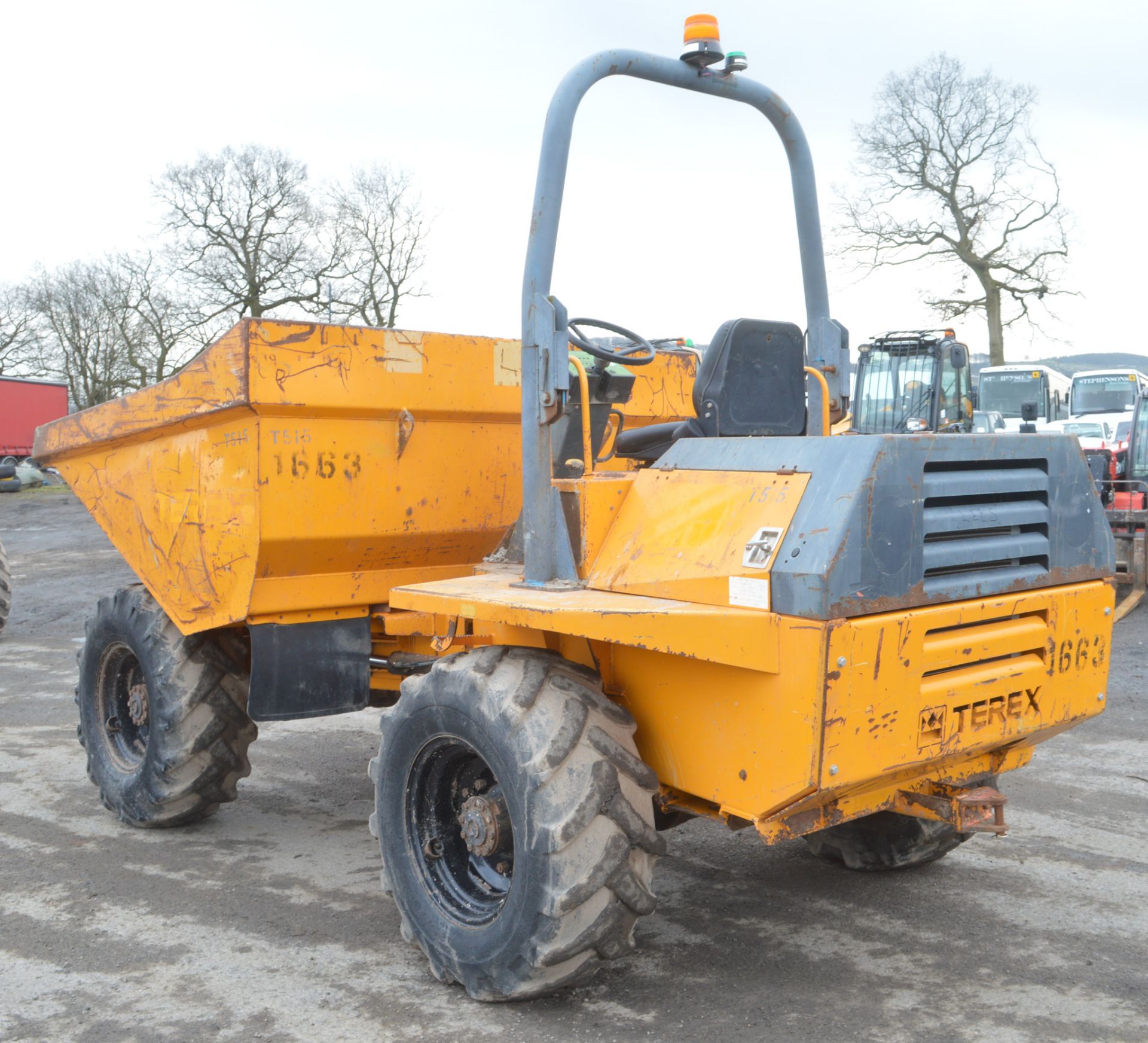 Benford Terex 6 tonne straight skip dumper  Year: 2005 S/N: E510FJ035 Recorded hours: *Clock not - Image 2 of 11