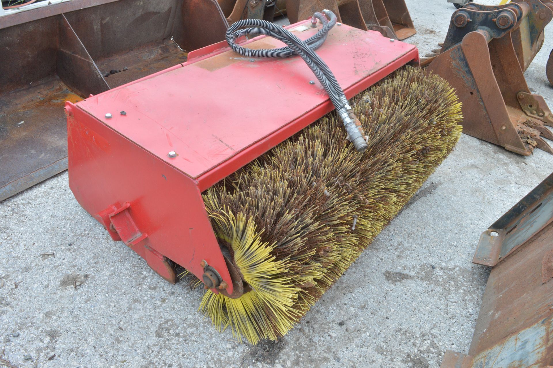 4 foot sweeper to suit Gehl skidsteer