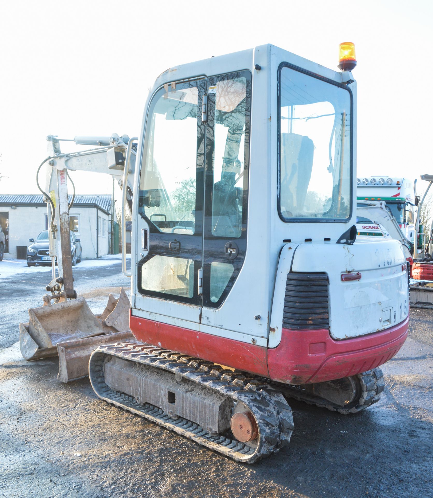 Takeuchi TB125 2.5 tonne rubber tracked mini excavator Year: 2008 S/N: 12519500 Recorded hours: 5737 - Image 2 of 11