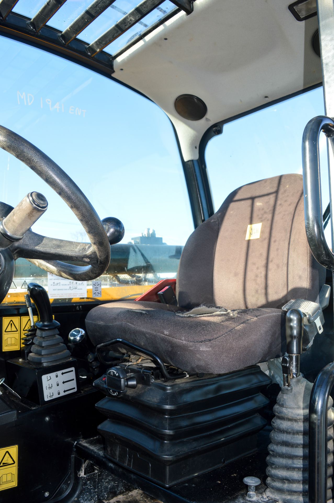 JCB 540-170 T4i 17 metre telescopic handler Year: 2014 S/N: 2336914 Recorded Hours: 3077 c/w - Image 12 of 13