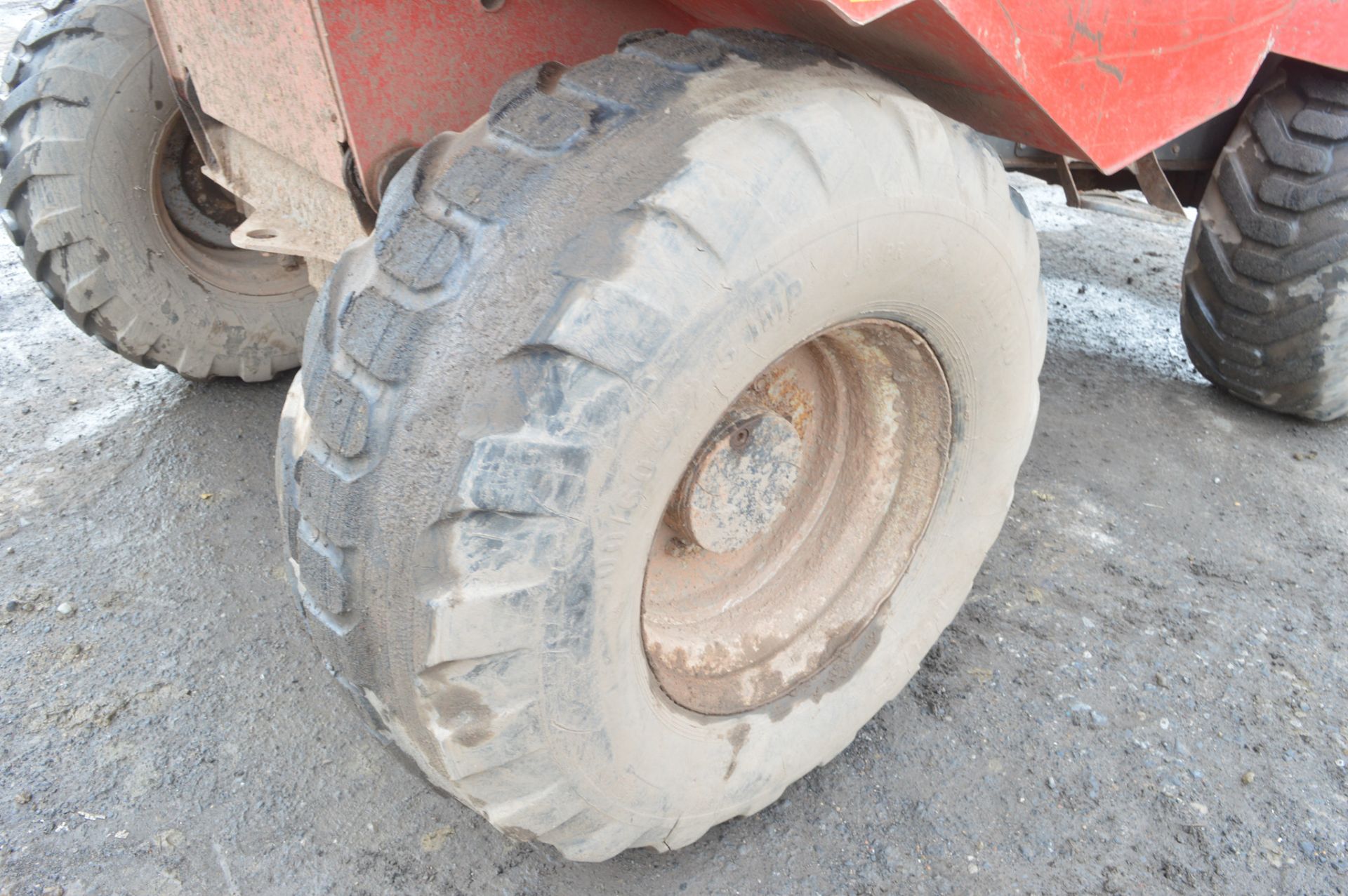 Neuson 9001 9 tonne straight skip dumper  Year: 2006  S/N: AB91110F Recorded hours: 3570 1257 - Image 9 of 11