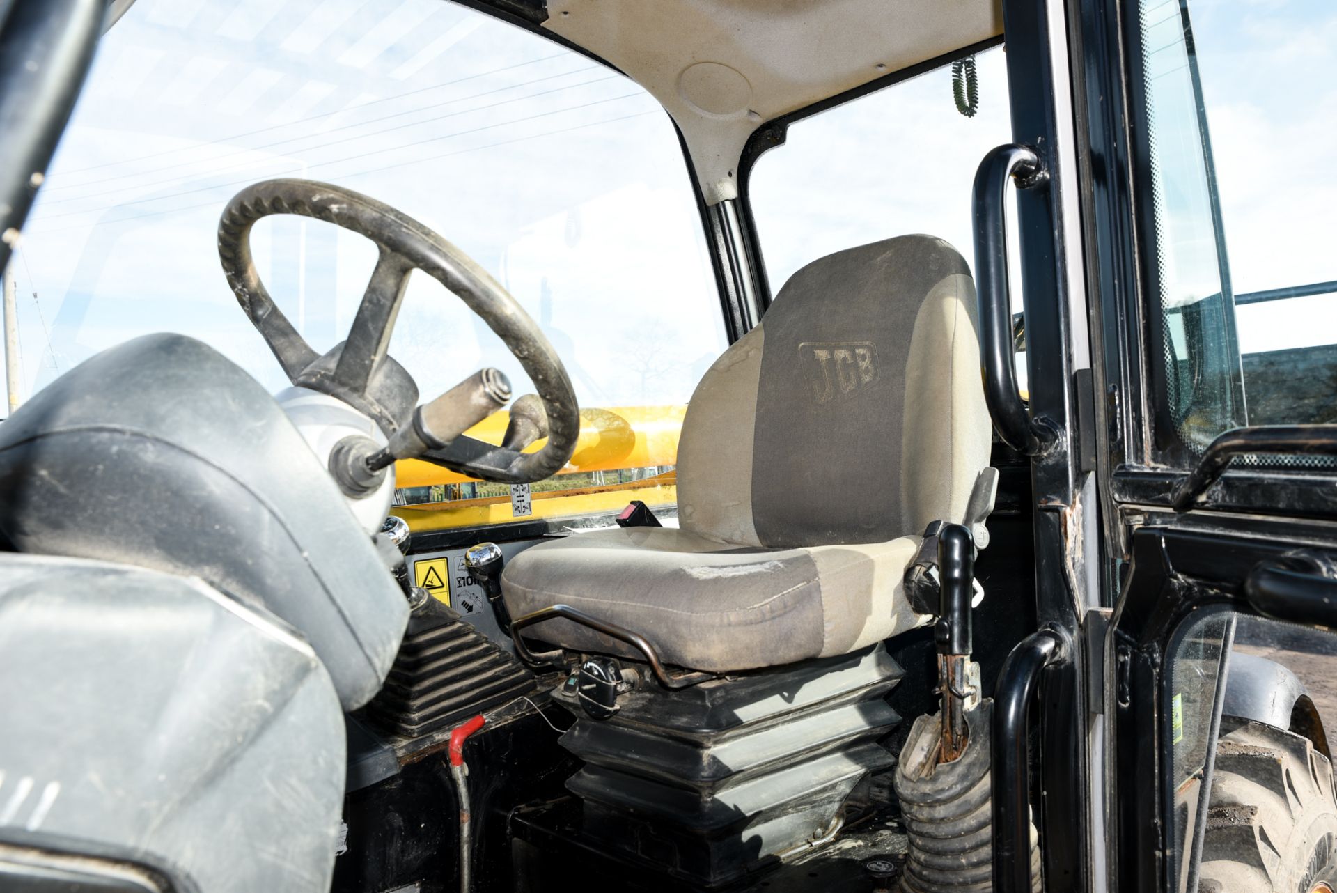 JCB 535-125 12.5 metre telescopic handler Year: 2005 S/N: 166443 Recorded Hours: Not displayed ( - Image 12 of 13