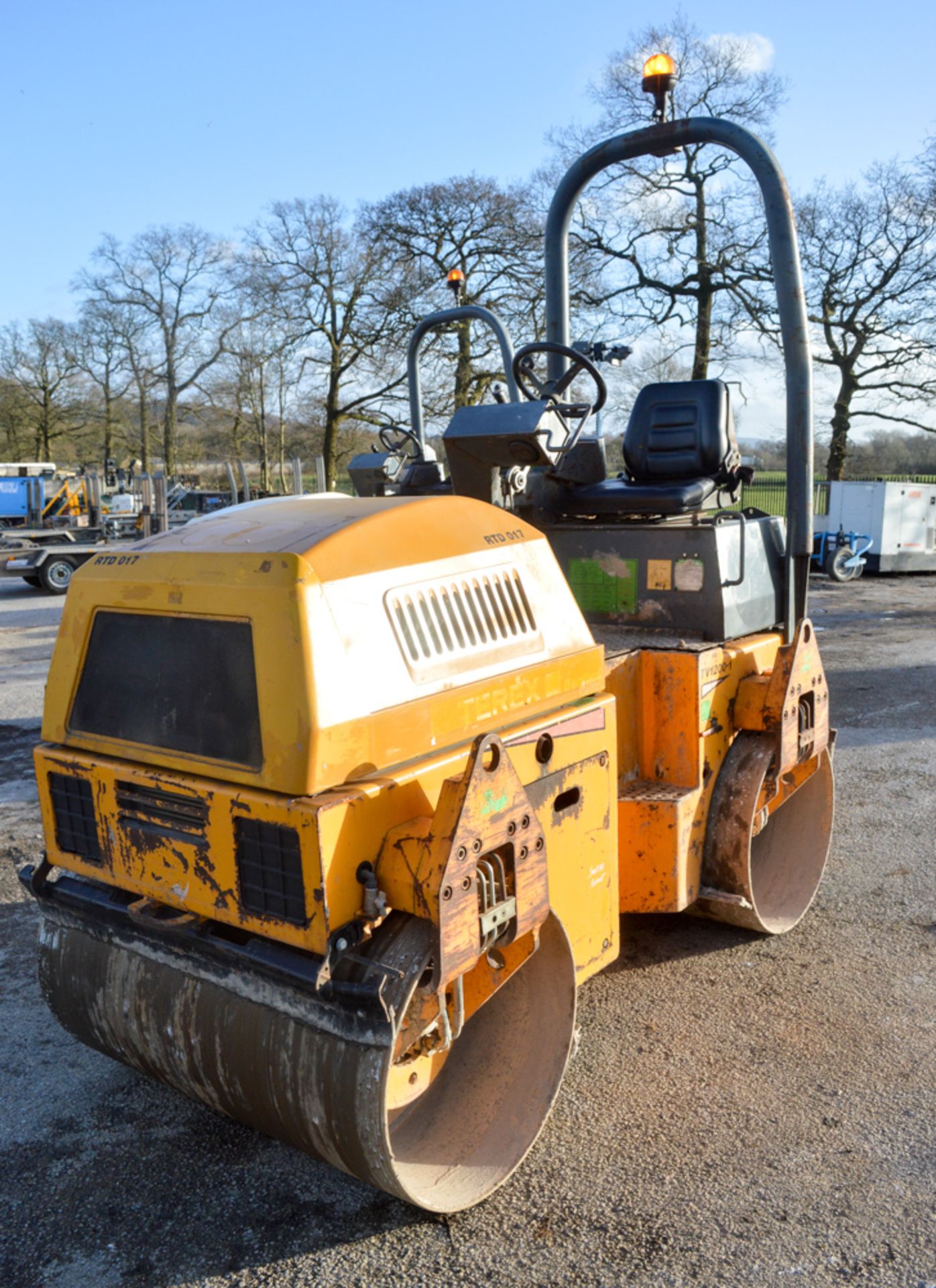 Benford Terex TV1200-1 double drum ride on roller Year: 2004 S/N: E405CC159 Recorded Hours: 1748 - Image 2 of 8