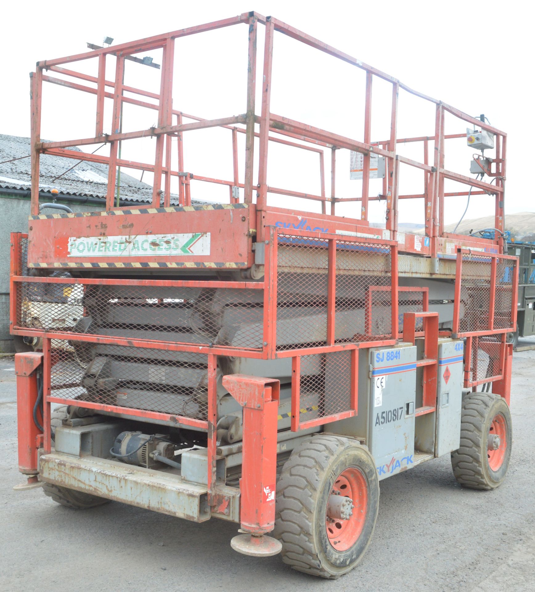 Skyjack SJ881 RT 40 ft 4WD diesel driven scissor lift access platform Year: 2008 S/N: 40000457 - Image 4 of 12