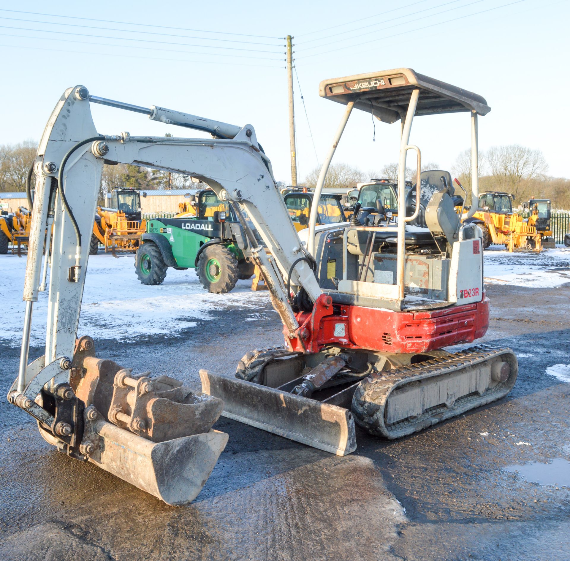 Takeuchi TB23R 2.3 tonne rubber tracked mini excavator Year: 2007 S/N: 12300872 Recorded hours: