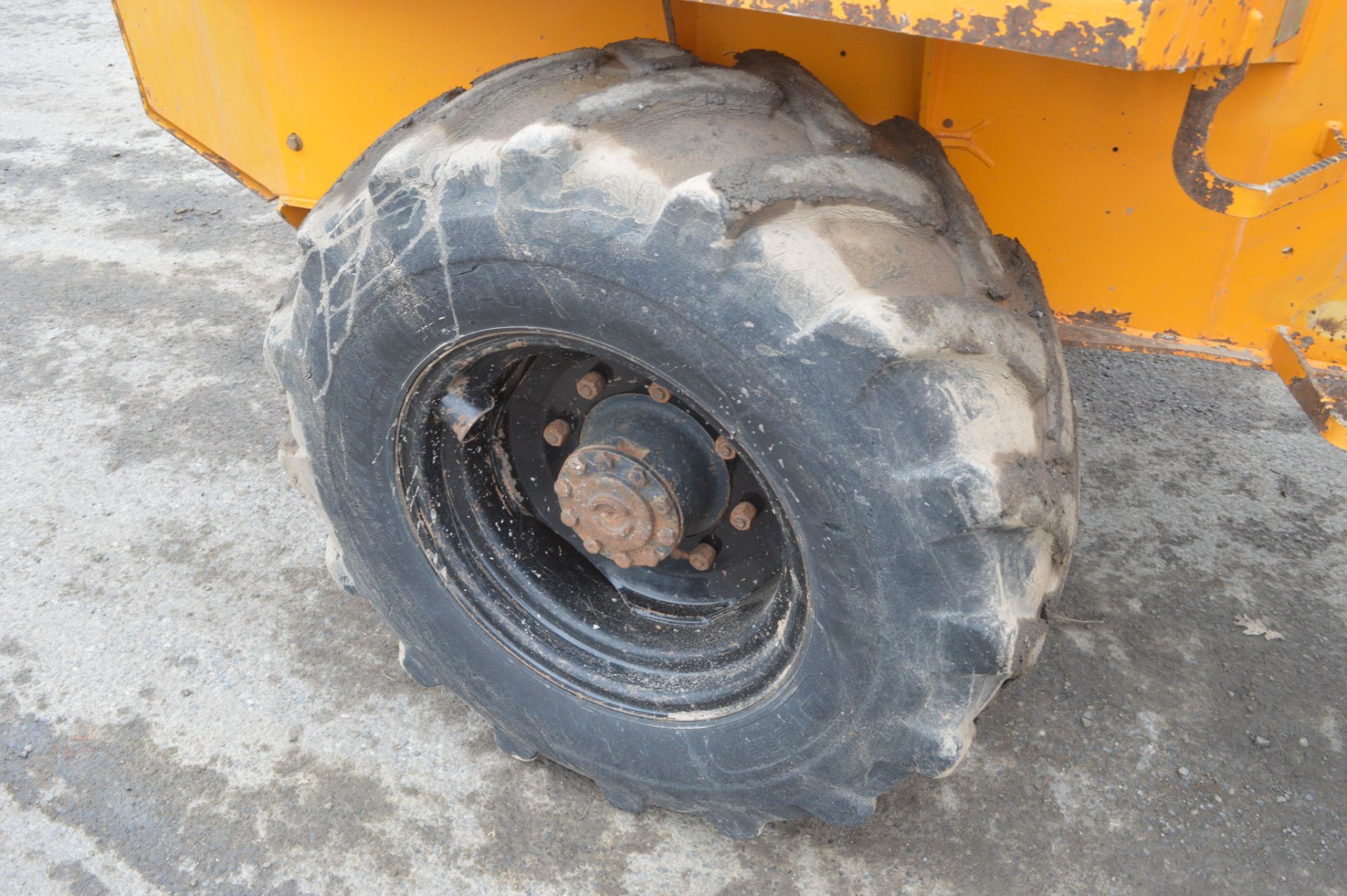 Benford Terex 6 tonne straight skip dumper  Year: 2005 S/N: E510FJ035 Recorded hours: *Clock not - Image 8 of 11