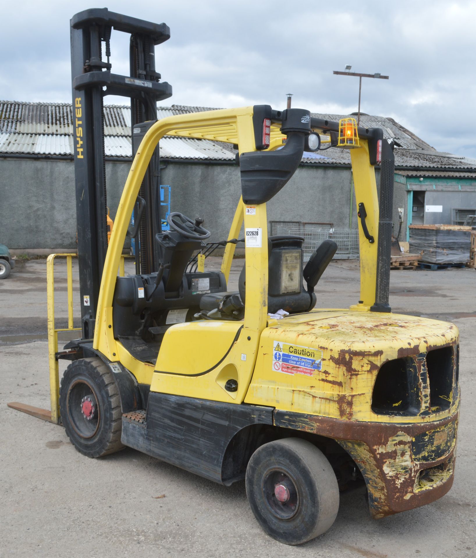 Hyster H3.5FT 3.5 tonne diesel driven fork lift truck  Year: 2011 S/N: L177B32970J Recorded hours: - Image 4 of 7