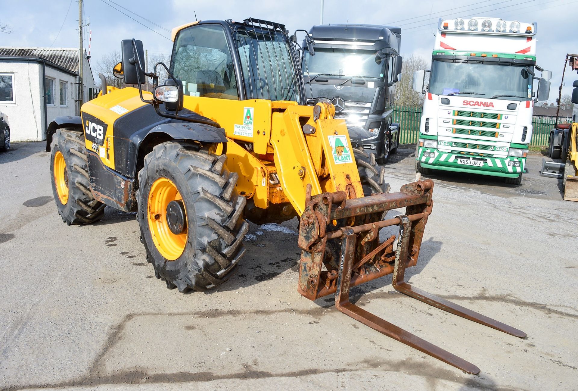 JCB 531-70 7 metre telescopic handler Year: 2013 S/N: 02176494 Recorded Hours: 1696 c/w load weigher - Image 2 of 14