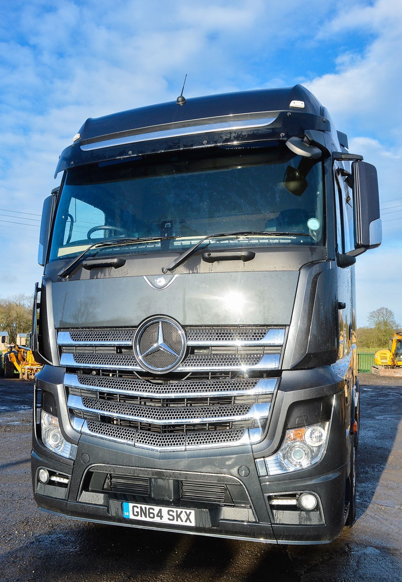 Mercedes Benz Actros 1851 tractor unit Registration Number: GN64 SKX Date of Registration: 12/09/ - Image 5 of 12