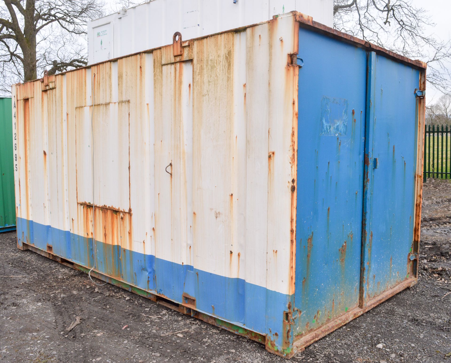 16 ft x 9 ft steel store site unit c/w keys A412695 - Image 2 of 5