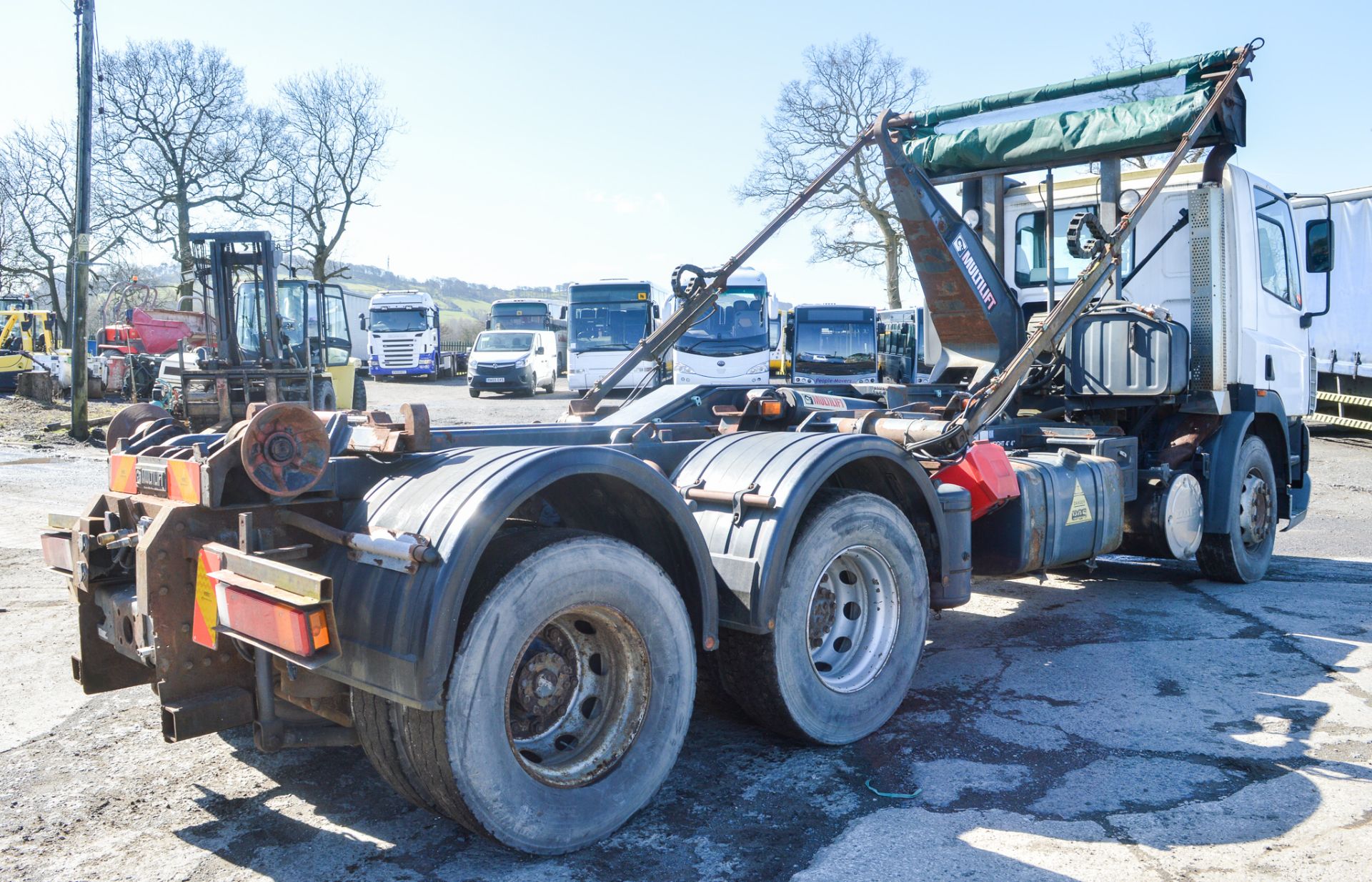 DAF FAS CF85.380  26 tonne skip loader lorry Registration Number: BL03 NNE Date of Registration: - Image 3 of 9