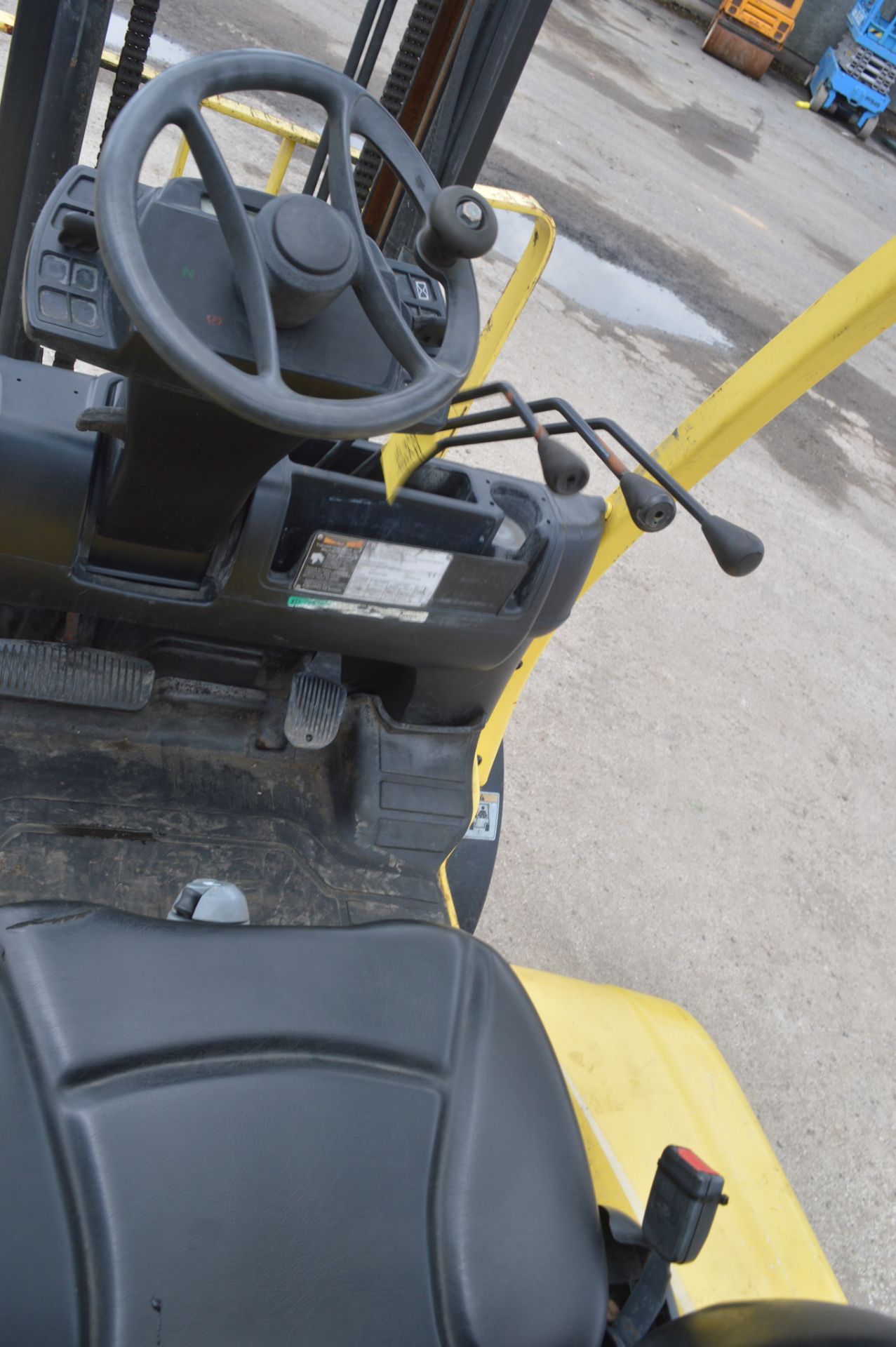 Hyster H3.5FT 3.5 tonne diesel driven fork lift truck  Year: 2011 S/N: L177B32970J Recorded hours: - Image 7 of 7