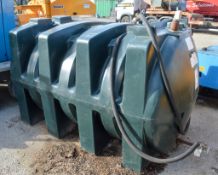 Plastic fuel tank